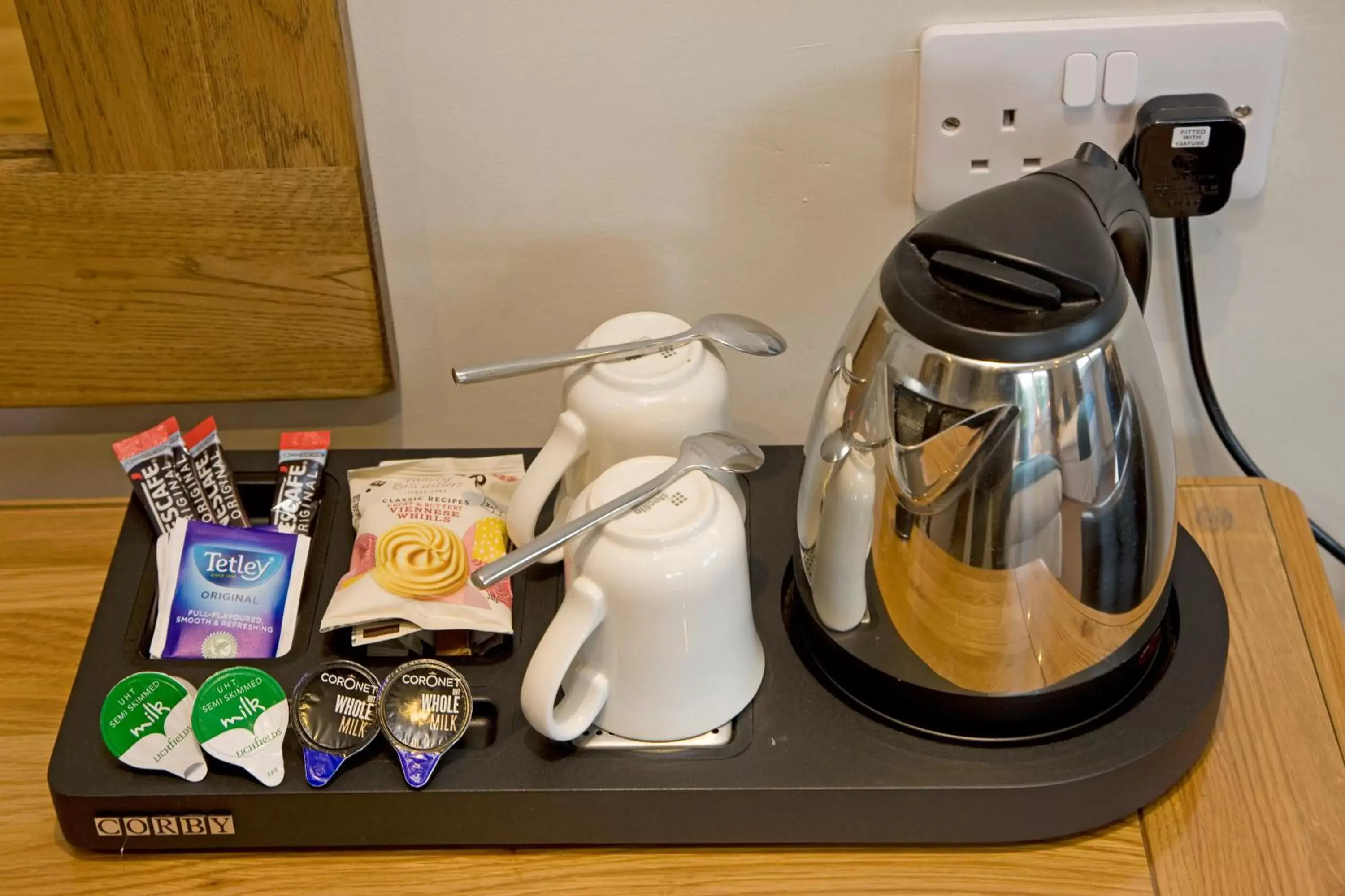 Coffee/tea facilities in Falls of Lora Hotel