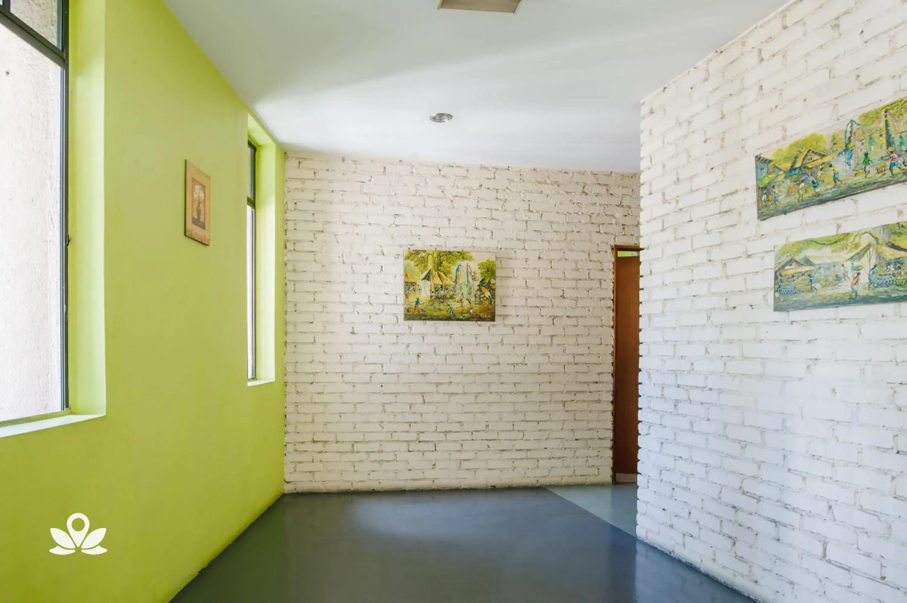 Lobby or reception in The Explorers Guesthouse and Hostel Lobby or reception in The Explorers Guesthouse and Hostel