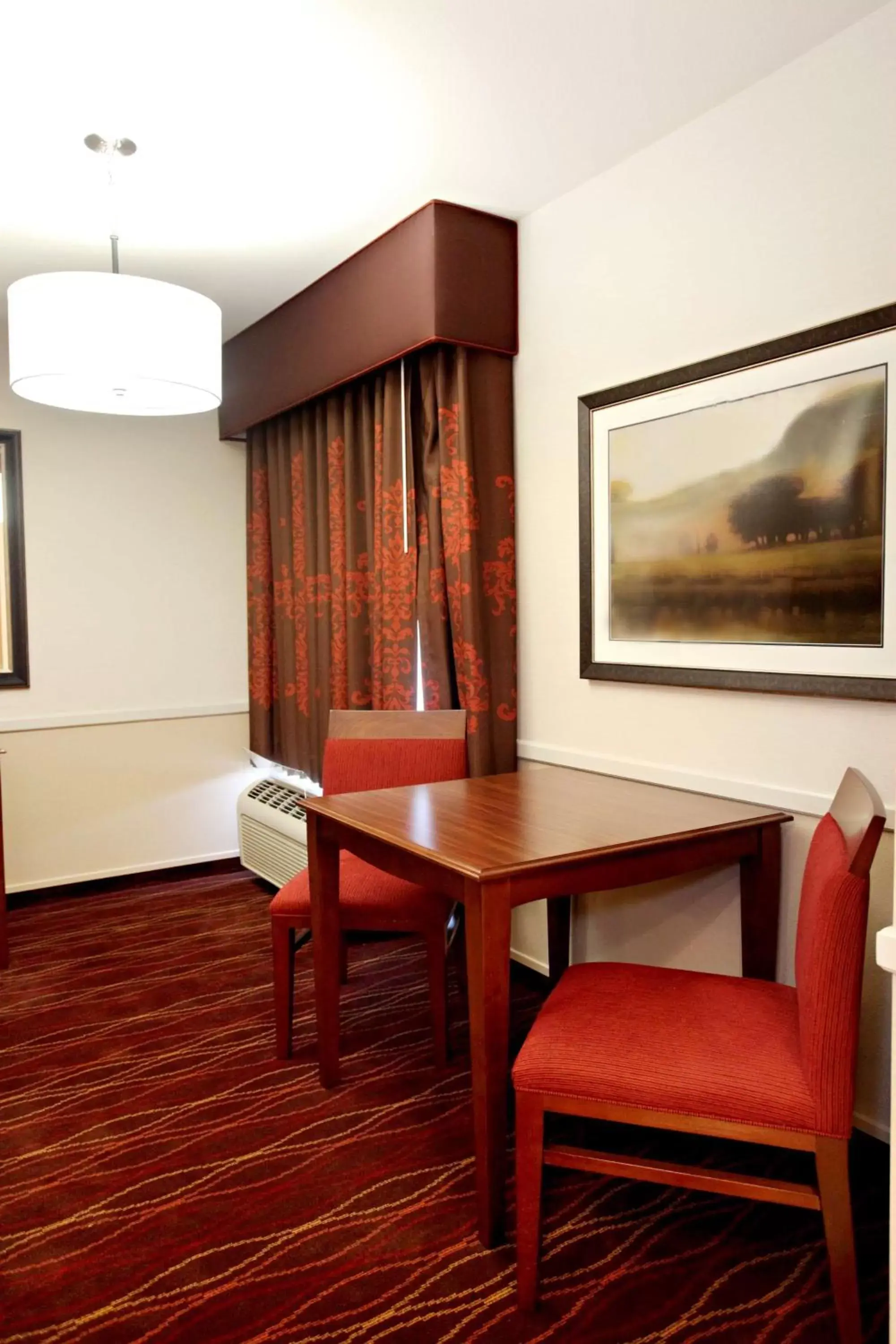 Bed, TV/Entertainment Center in Hampton Inn Salt Lake City-North