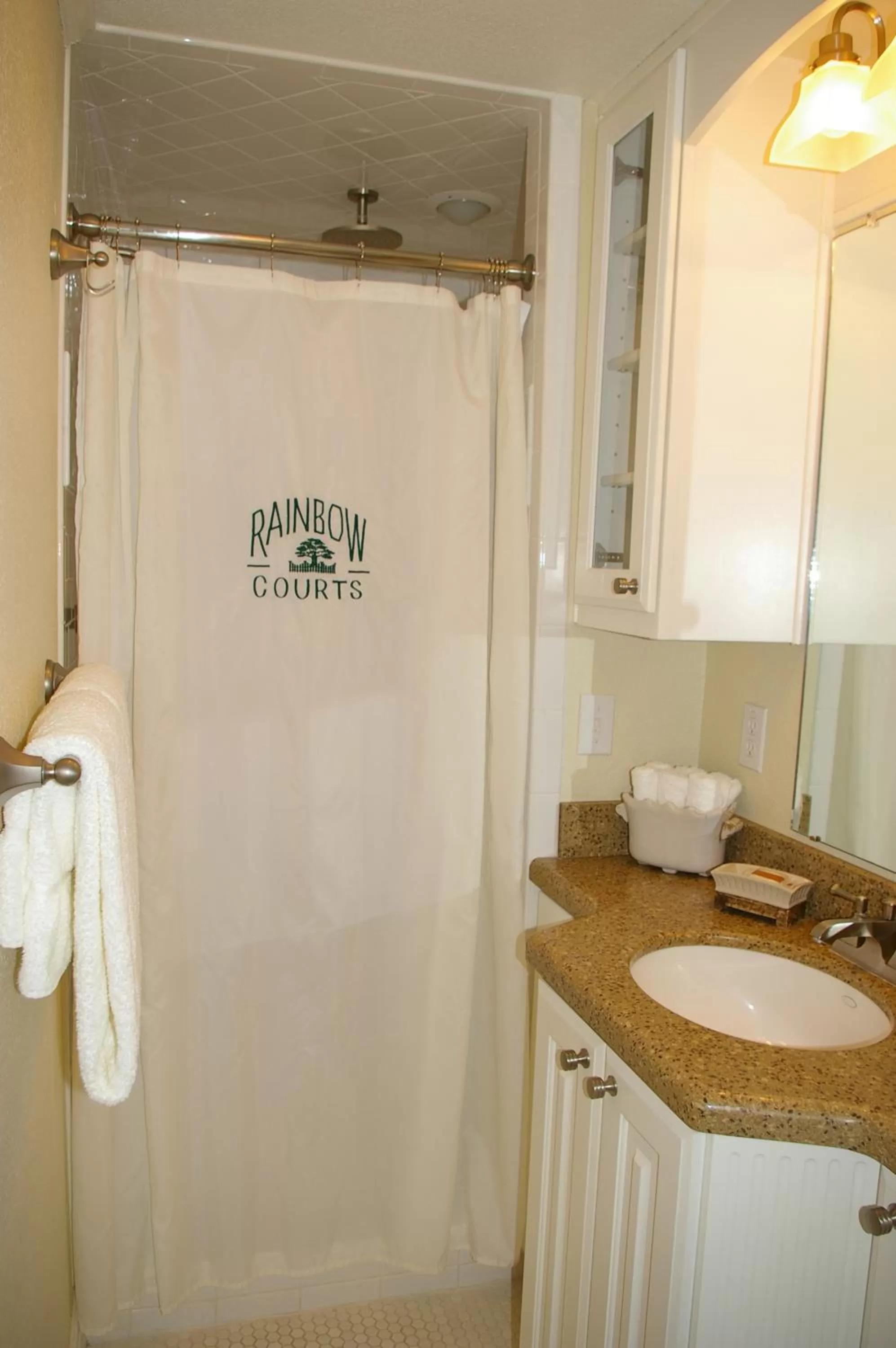 Bathroom in Rainbow Courts