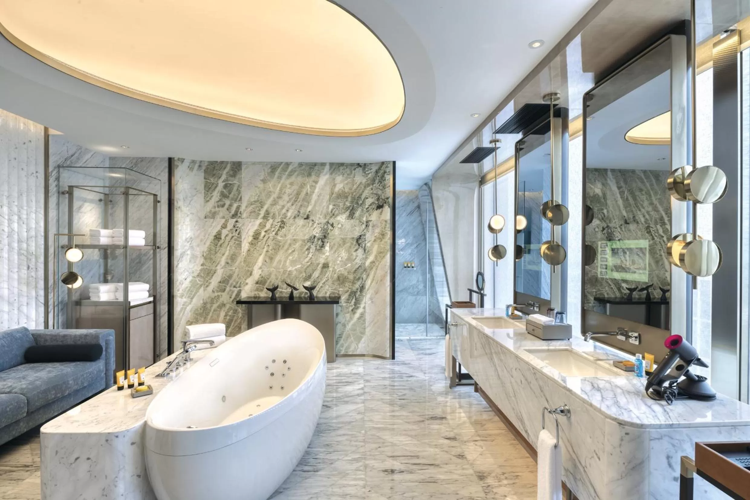 Bathroom in Crowne Plaza Quanzhou Riverview by IHG