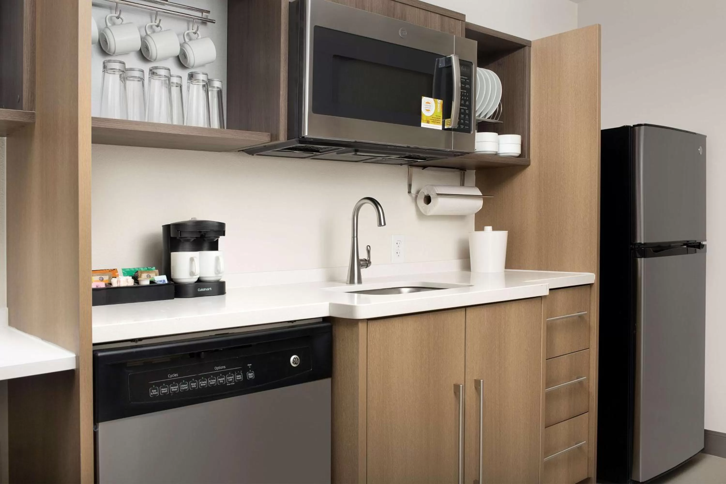 Kitchen or kitchenette in Home2 Suites By Hilton St. Augustine I-95