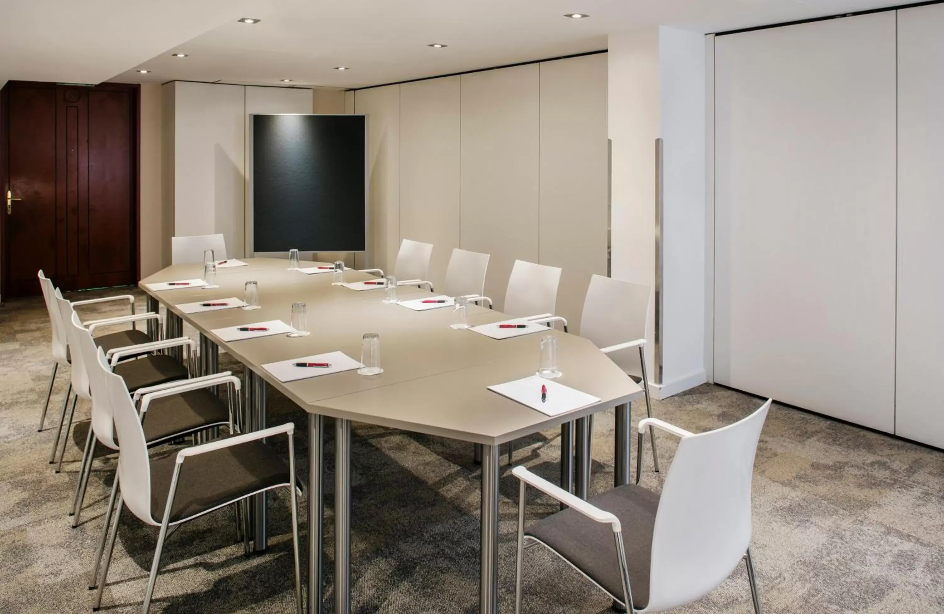 Meeting/conference room in ARCOTEL Wimberger Wien