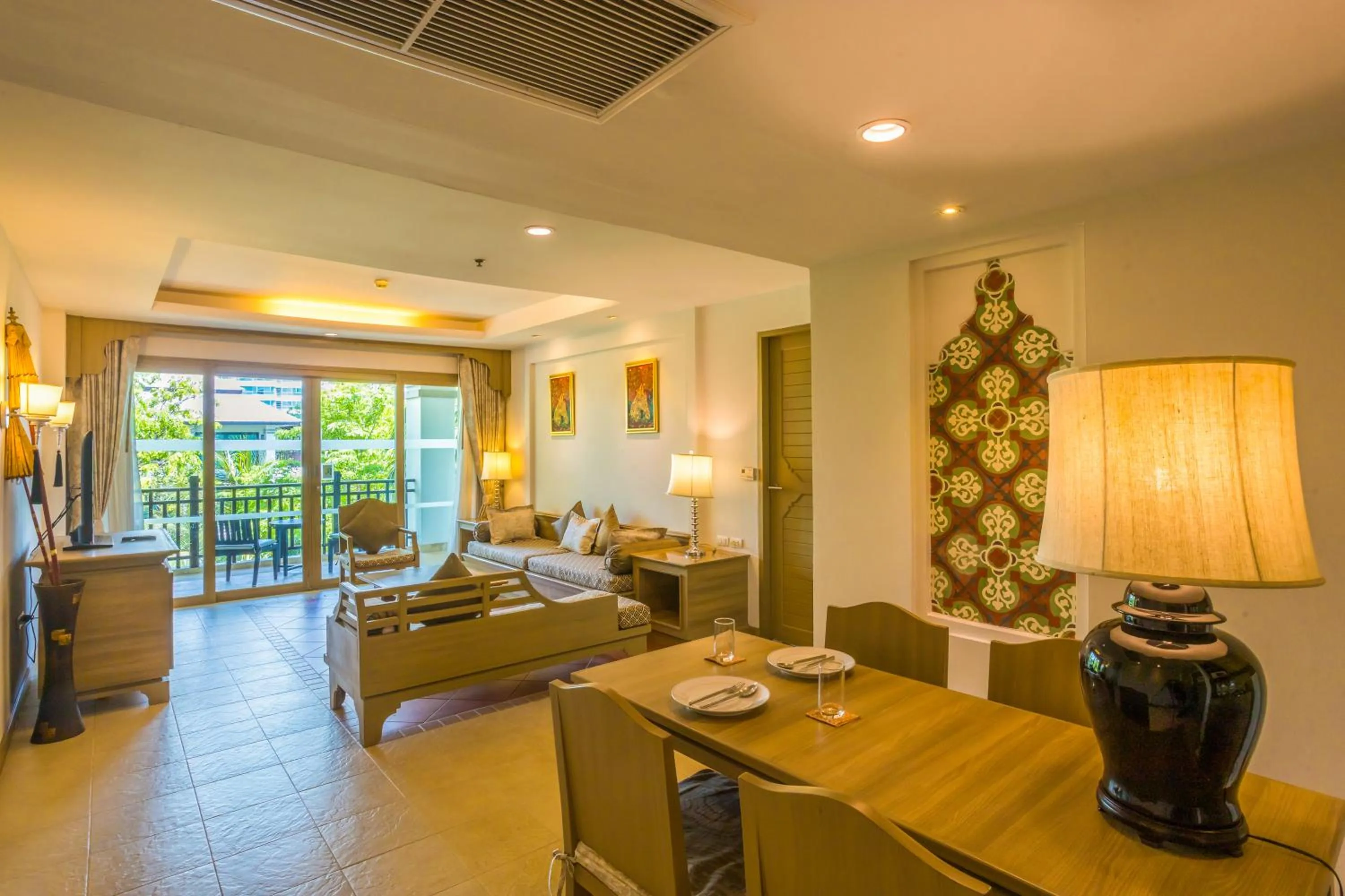 Living room in Ravindra Beach Resort & Spa - SHA Extra Plus
