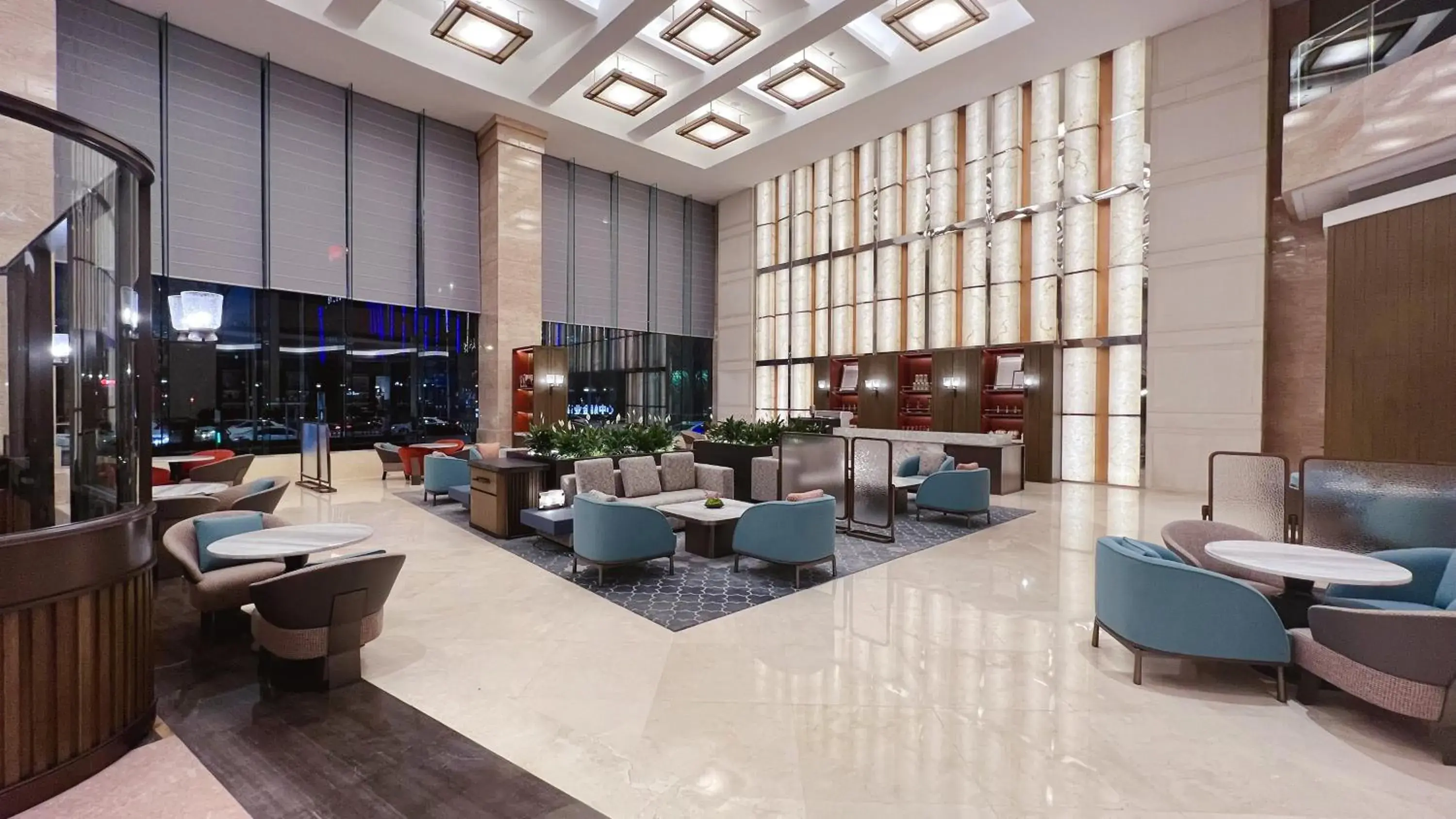 Lobby or reception, Lounge/Bar in Swissôtel Shenyang