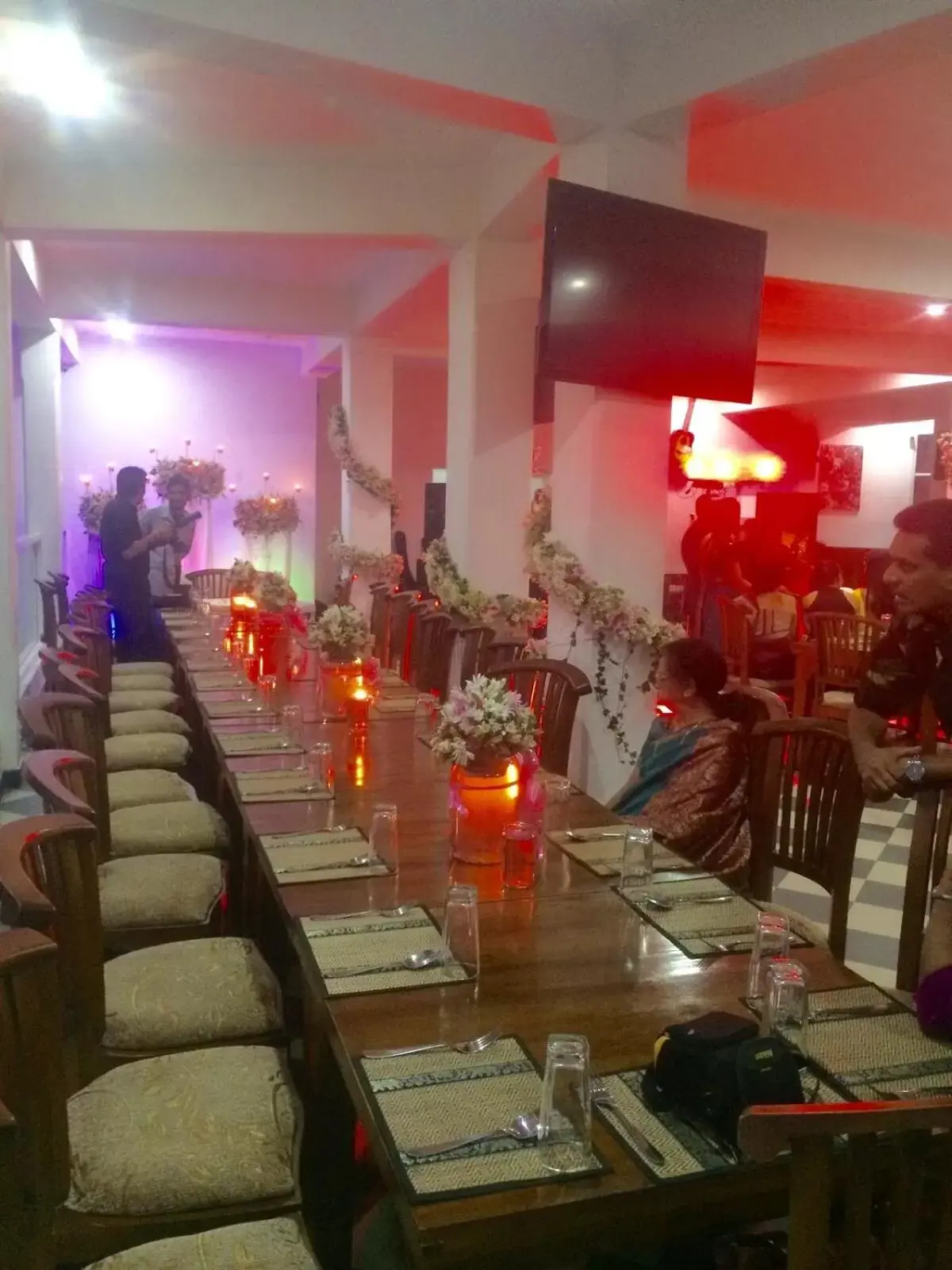 Business facilities, Restaurant/Places to Eat in Kandy Supreme Hotel