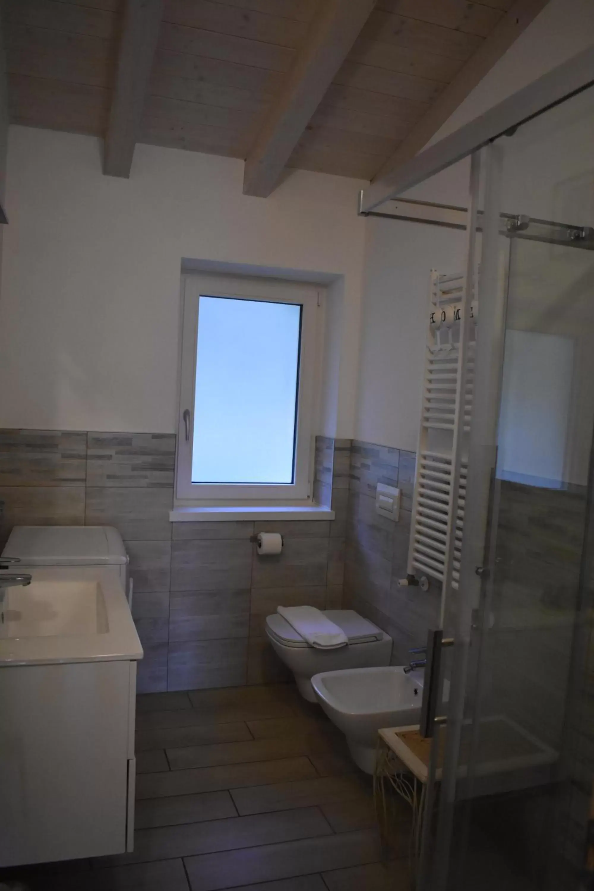 Shower, Bathroom in Mimosa Apartments