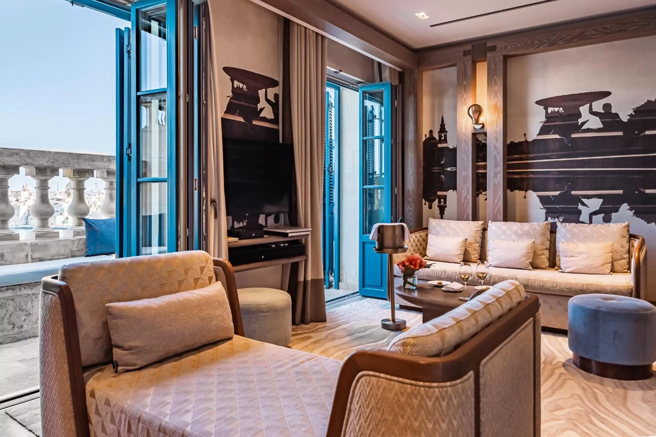 Seating area in Iniala Harbour House