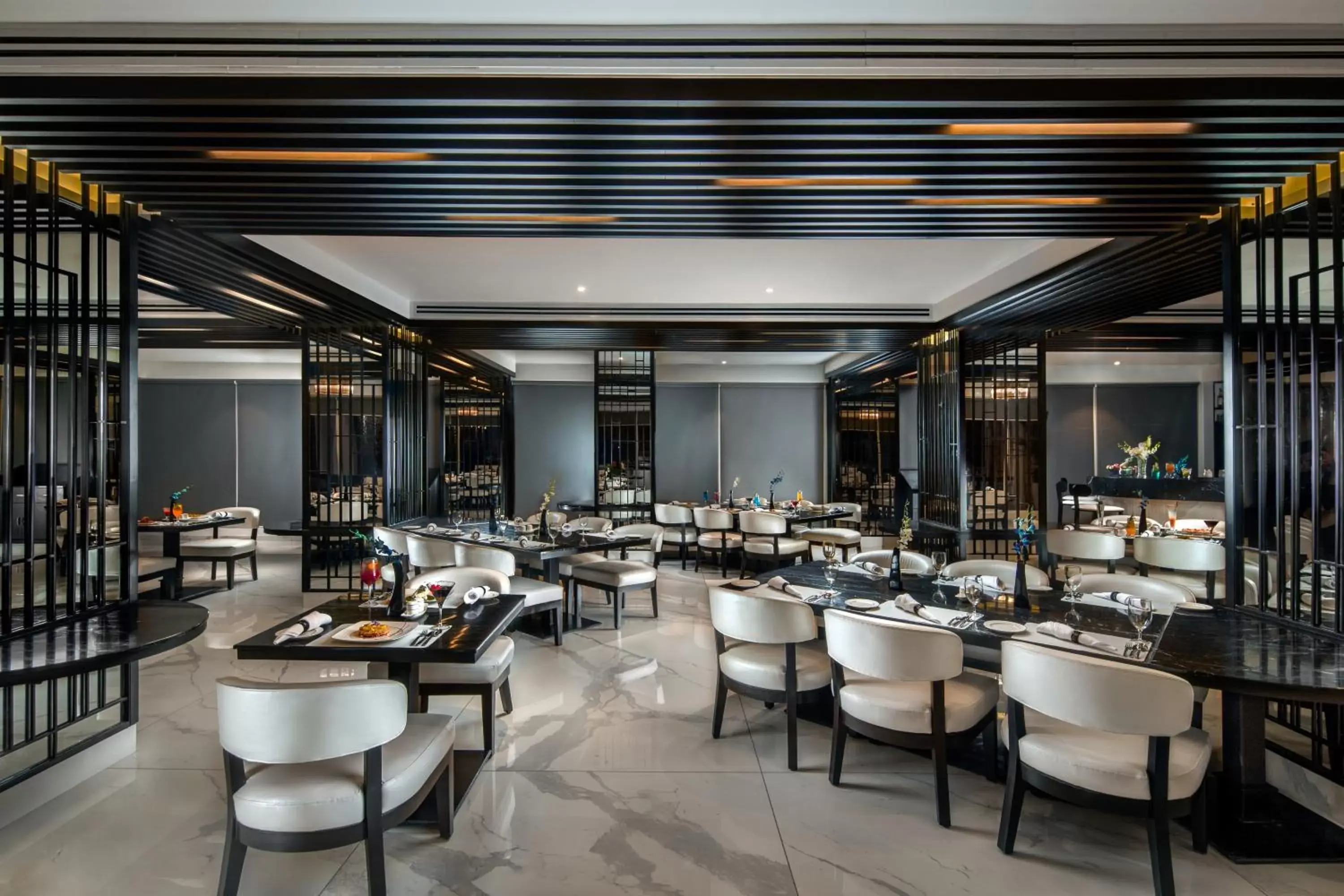 Restaurant/places to eat in Sandal Suites by Lemon Tree Hotels Restaurant/places to eat in Sandal Suites by Lemon Tree Hotels