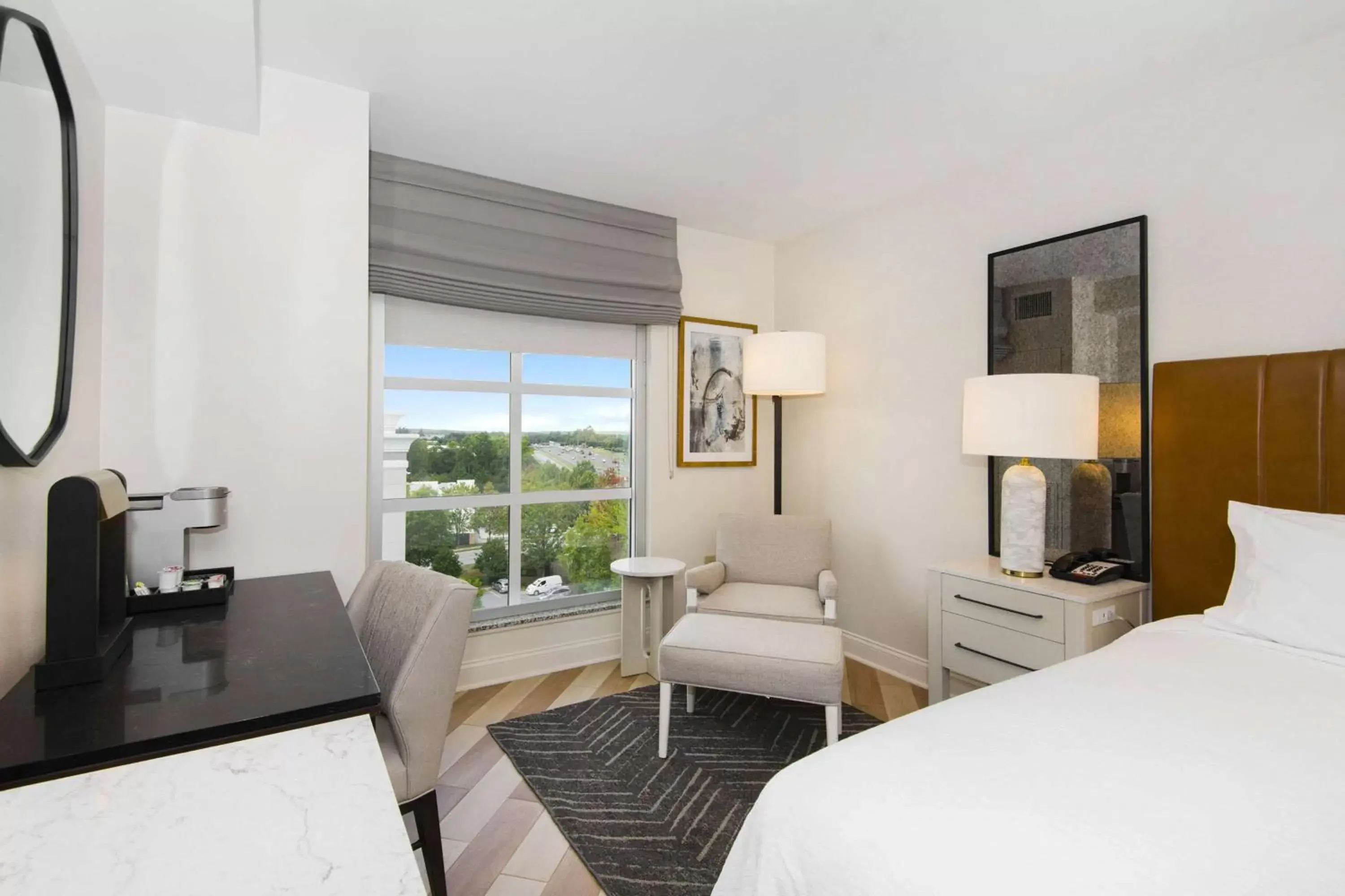 Bedroom in Embassy Suites by Hilton Raleigh Durham Airport Brier Creek