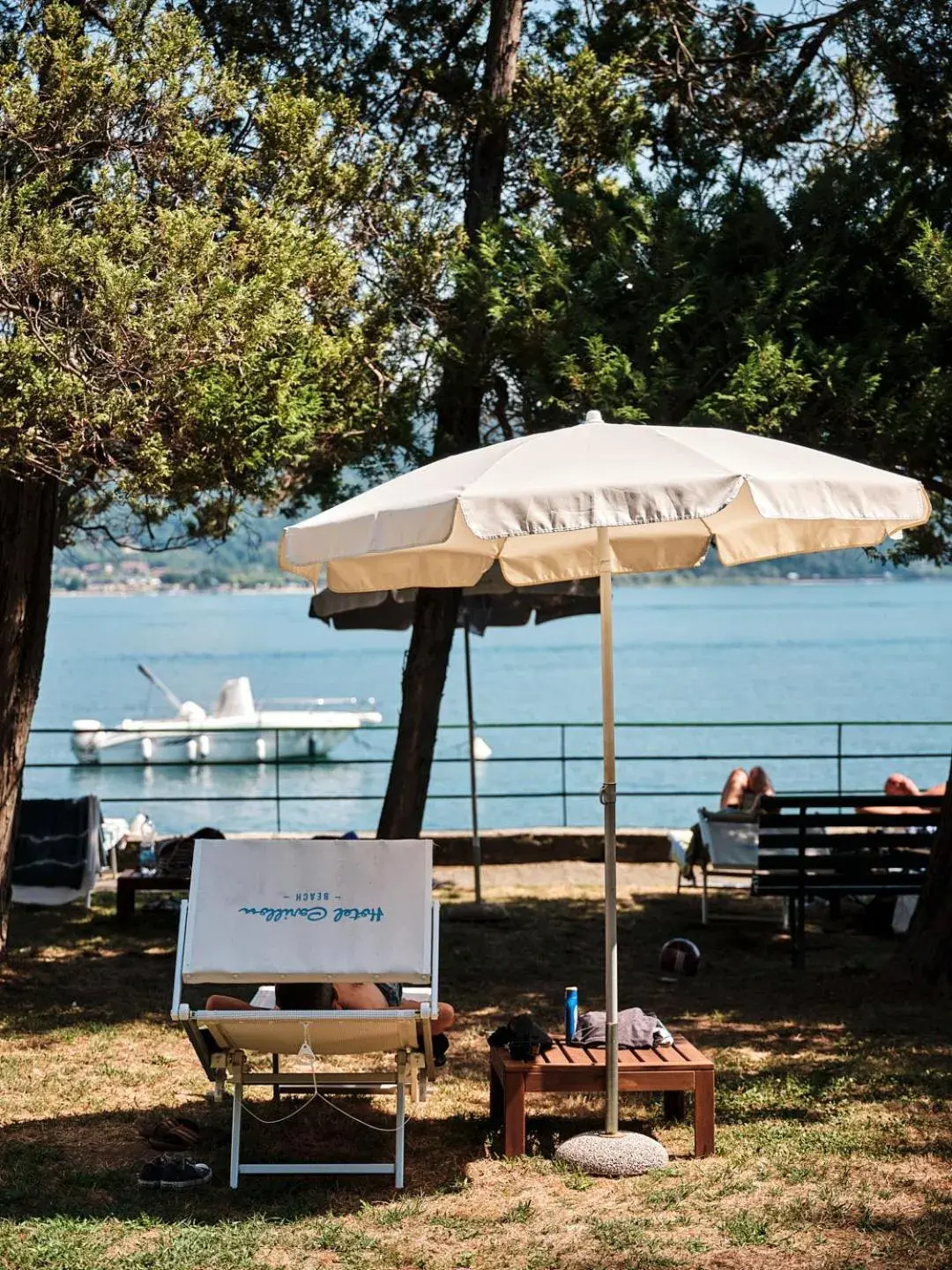 Beach in Hotel Carillon