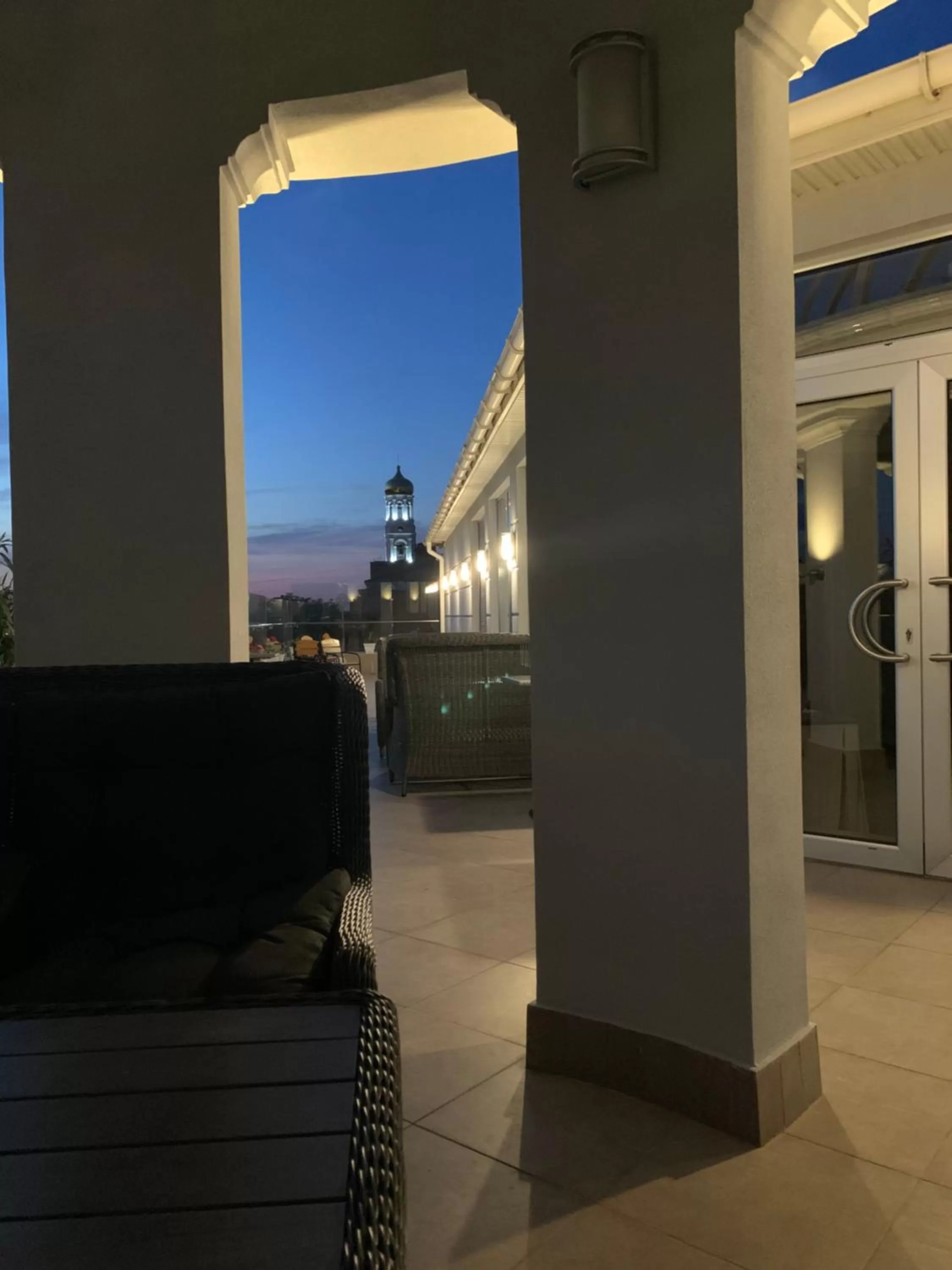 Patio in Alarus Luxe Hotel