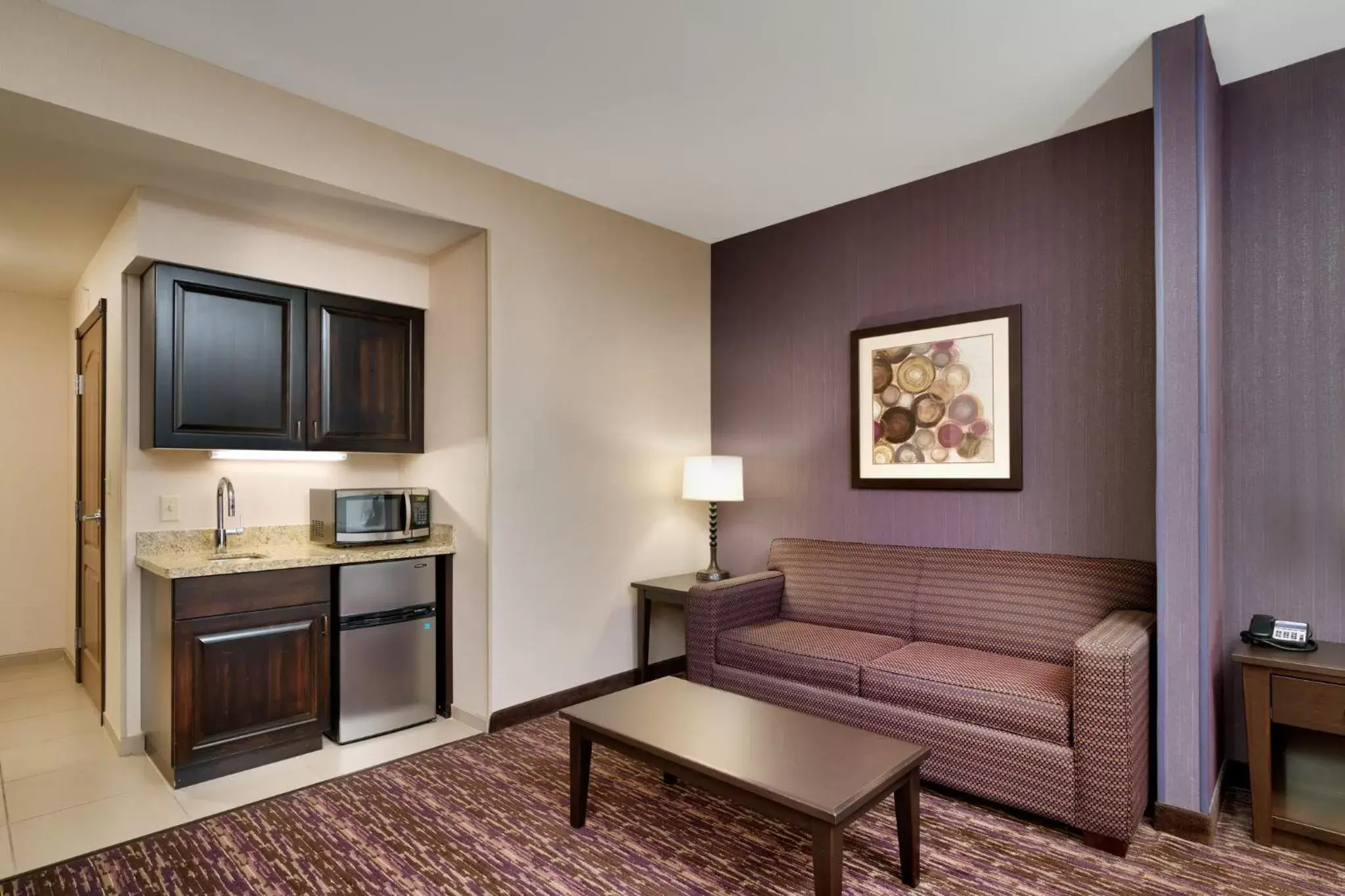 Photo of the whole room, Seating Area in Holiday Inn Express Hotel & Suites Billings, an IHG Hotel