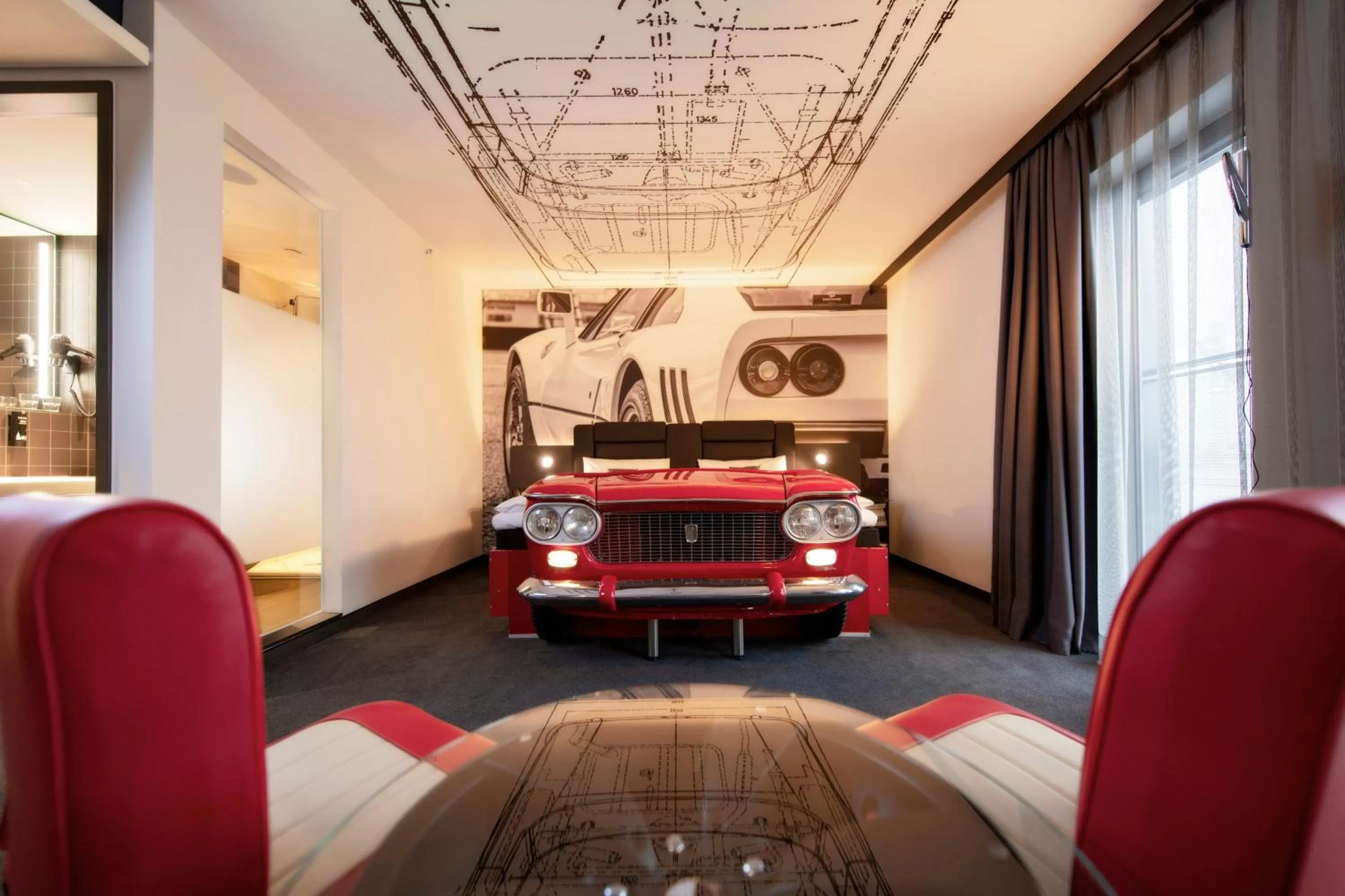 Photo of the whole room in V8 Hotel Köln at MOTORWORLD