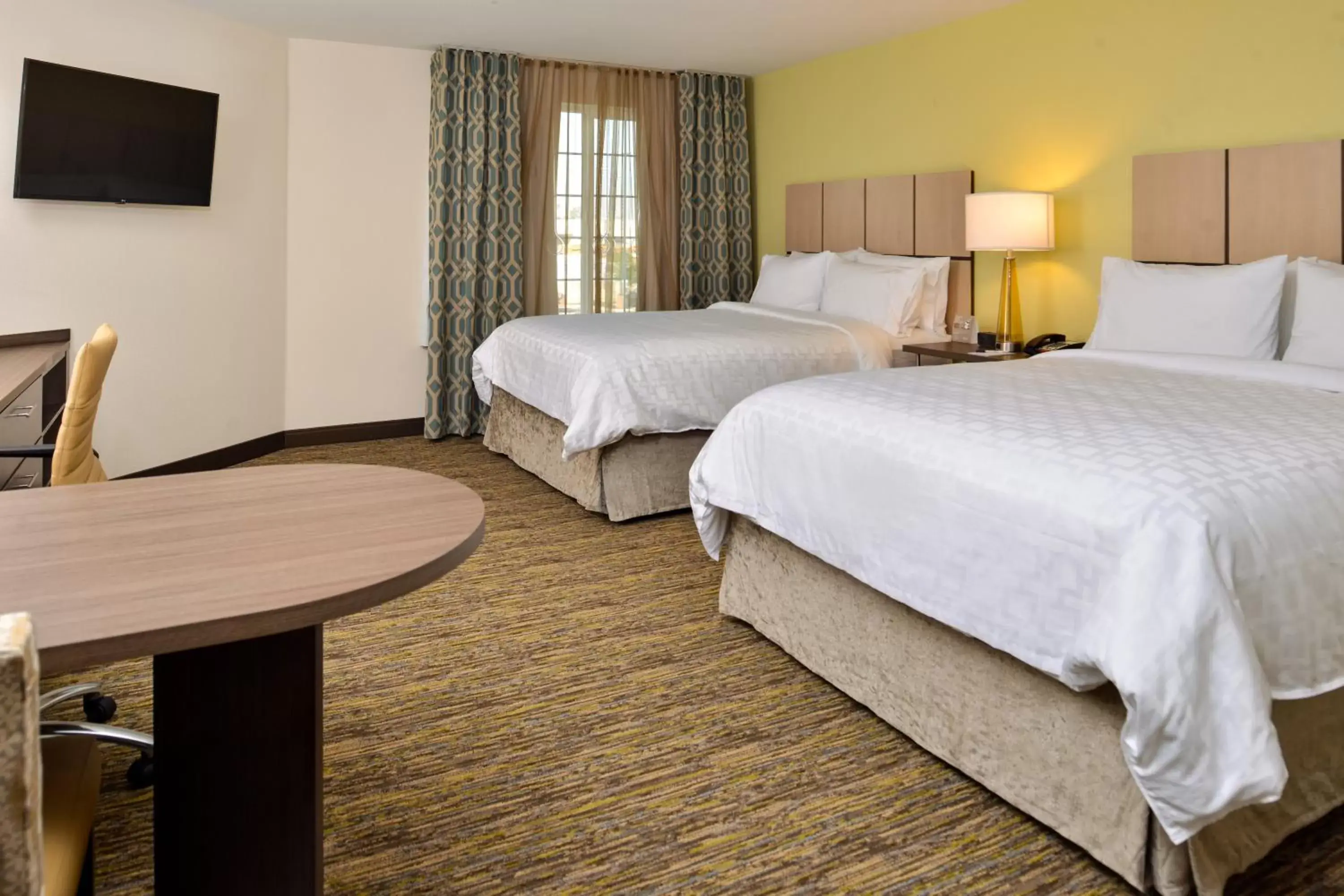 Photo of the whole room, Bed in Candlewood Suites - Lodi, an IHG Hotel