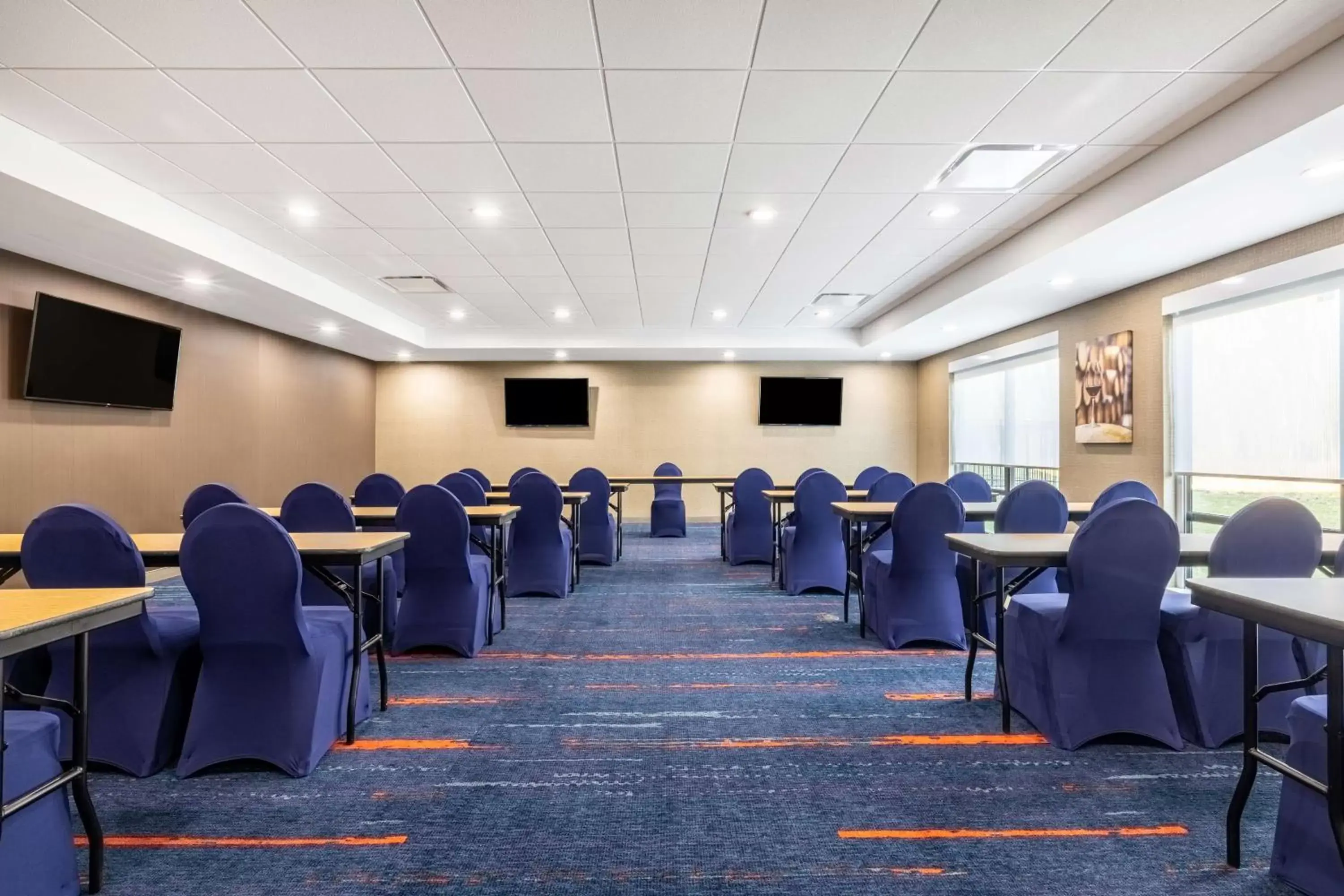 Meeting/conference room in Hampton Inn & Suites Benton Harbor, MI