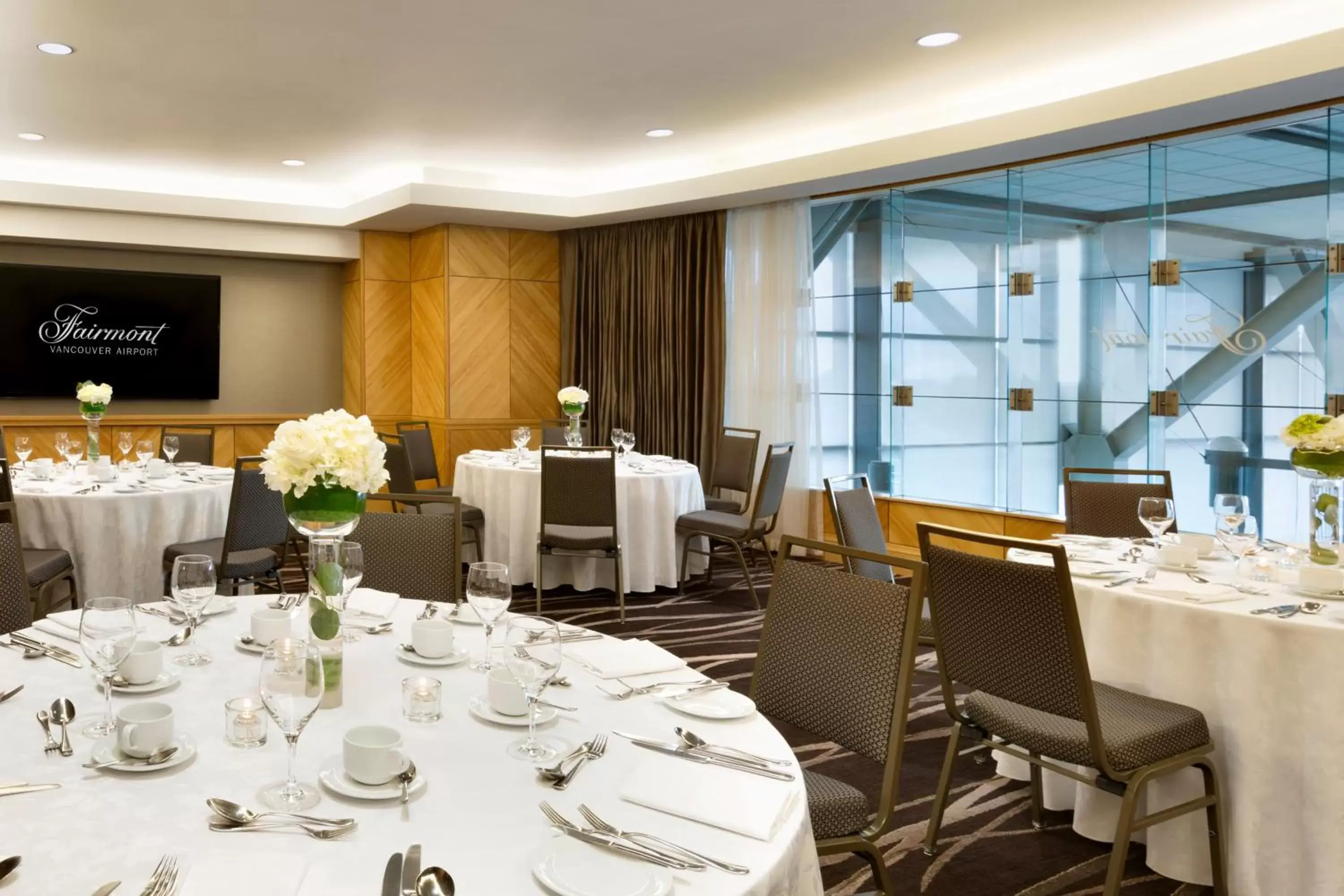 Restaurant/Places to Eat in Fairmont Vancouver Airport In-Terminal Hotel