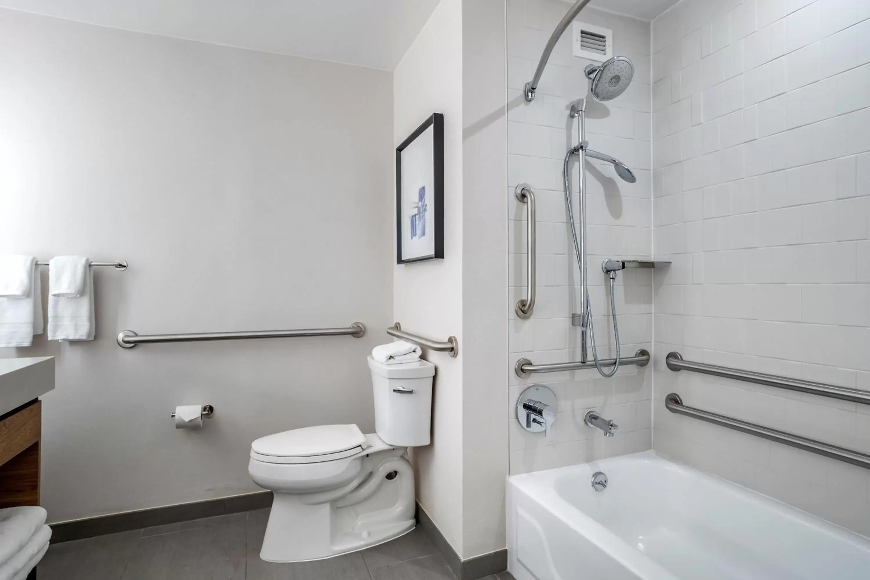 Bathroom in Sheraton Suites Wilmington Downtown