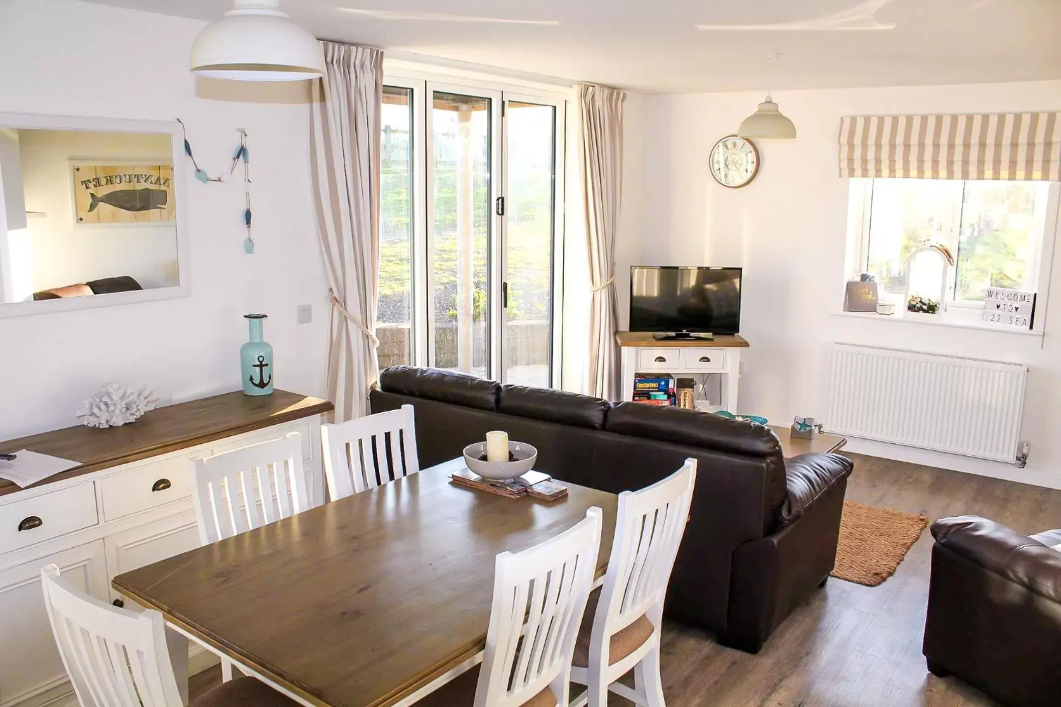TV and multimedia, Dining Area in The Bay Filey