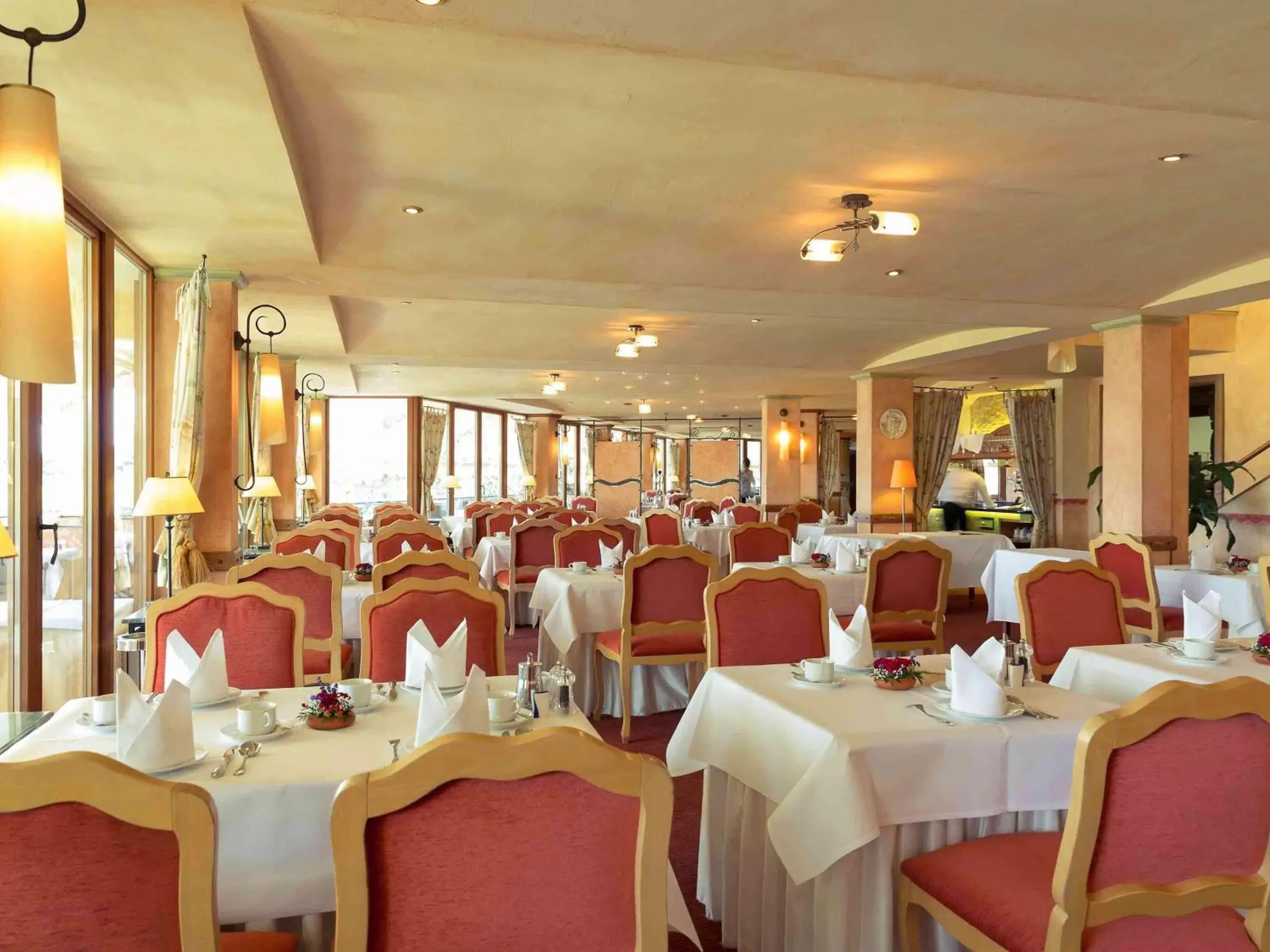 Restaurant/Places to Eat in Mercure Hotel Panorama Freiburg