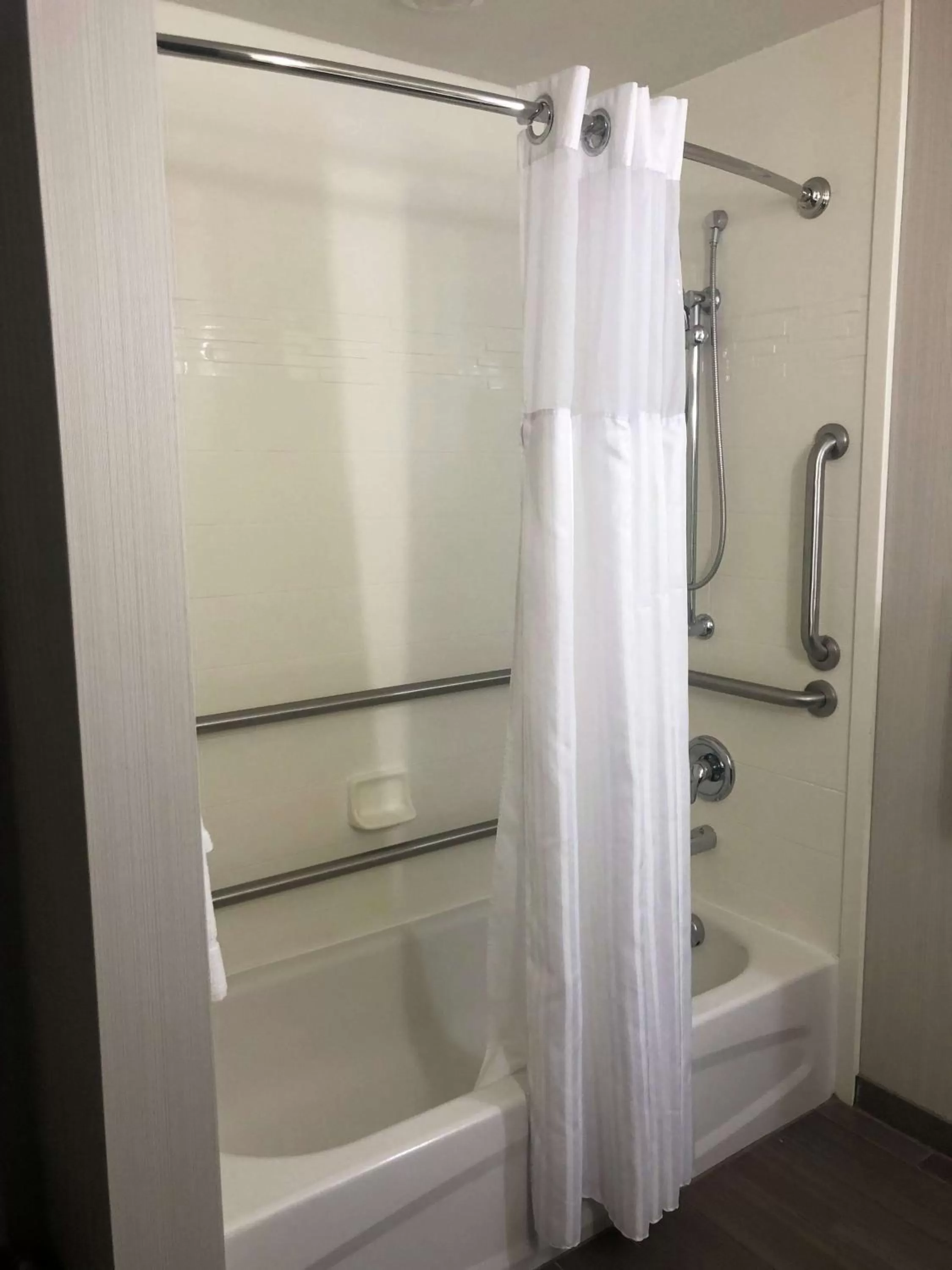 Bathroom in Hilton Garden Inn Bristol