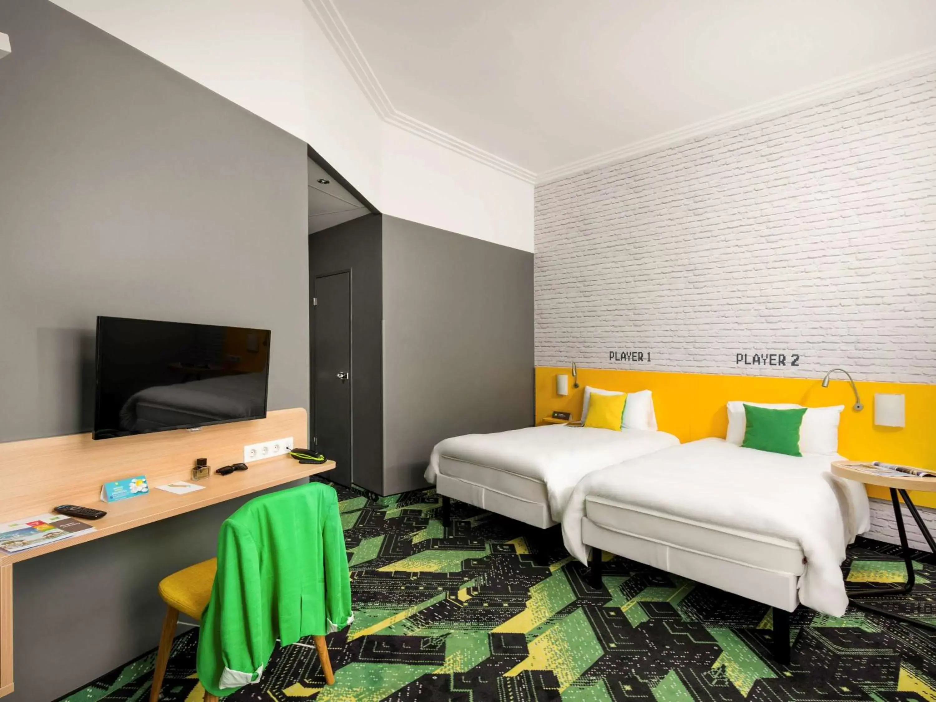 Photo of the whole room in Ibis Styles Budapest Center