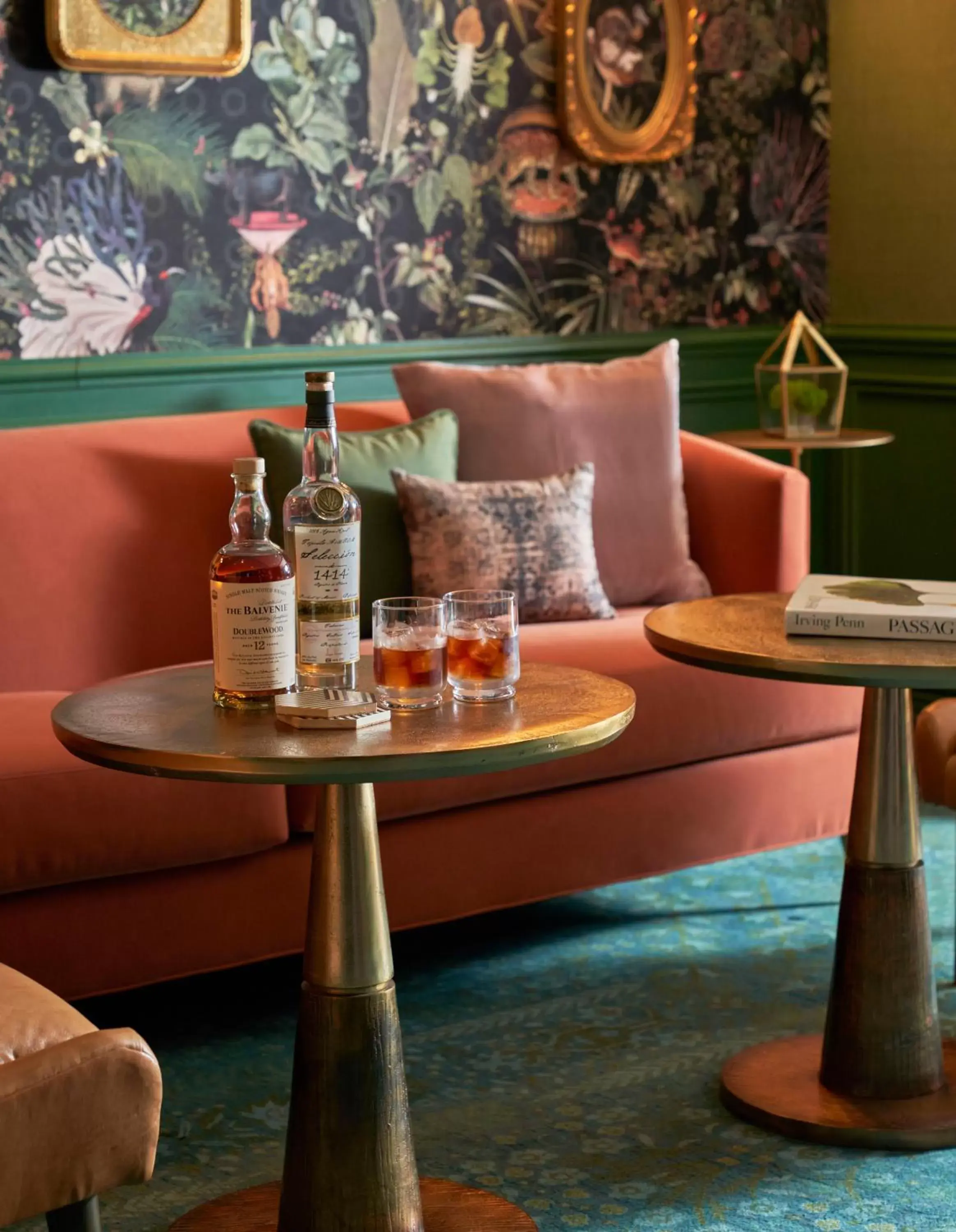 Lounge or bar in Viceroy Washington DC Lounge or bar in Viceroy Washington DC