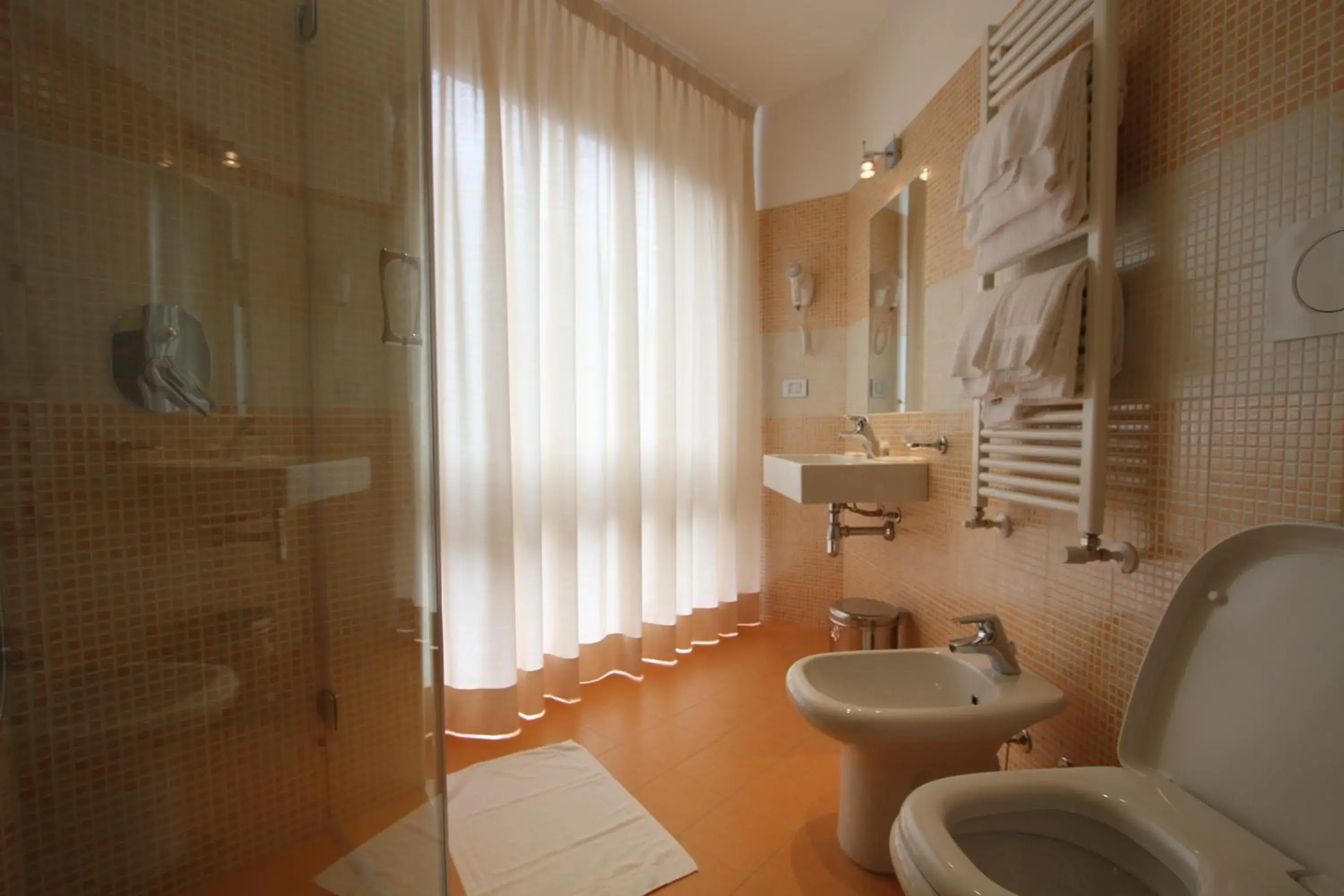 Bathroom in Hotel La Madonnina