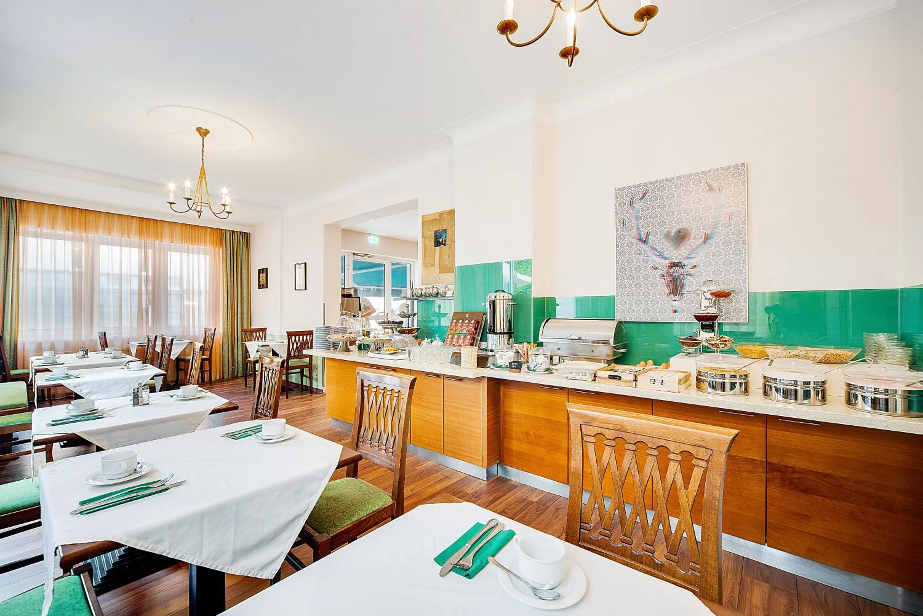 Buffet breakfast in Hotel Astoria