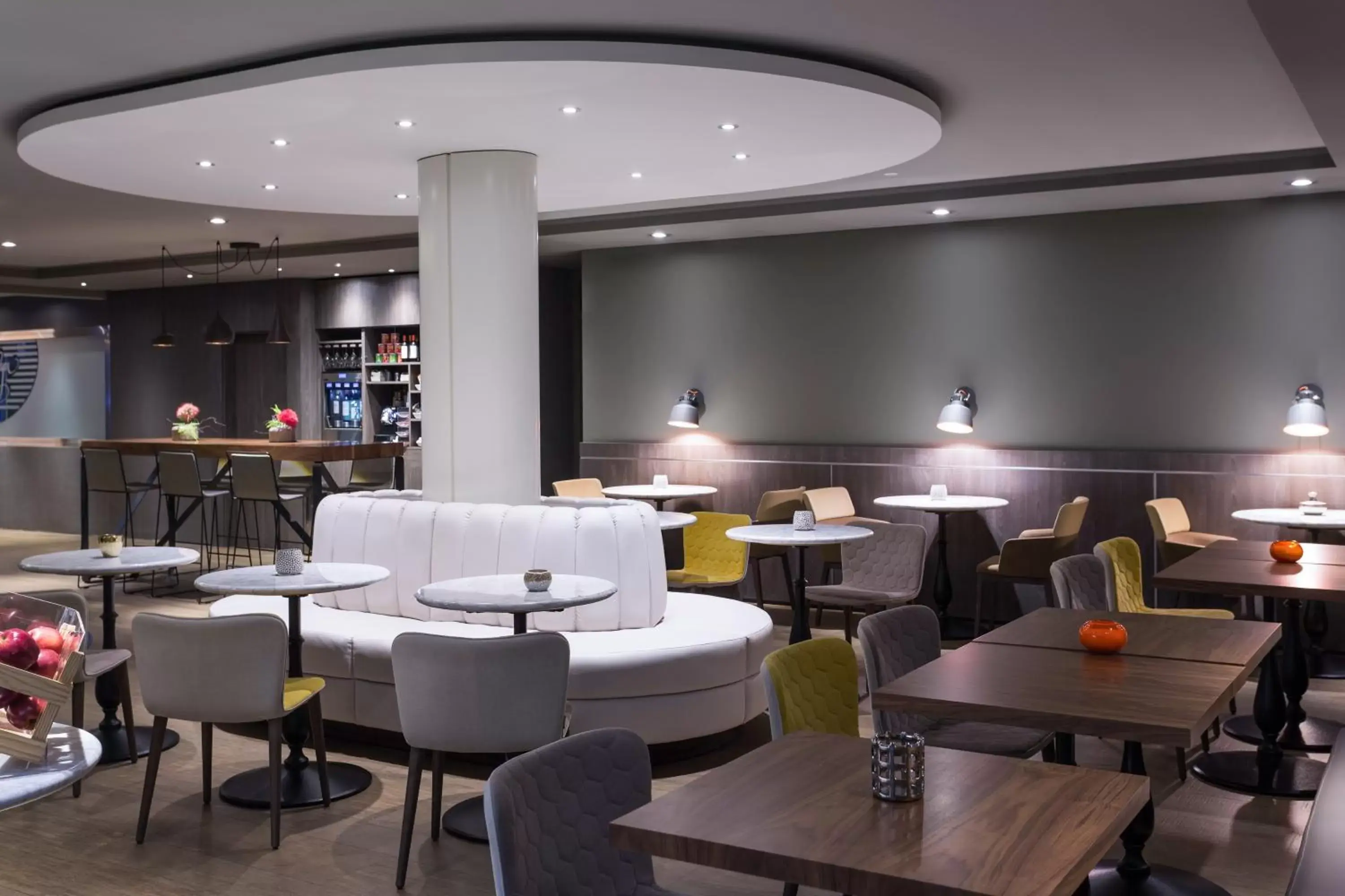 Lounge or bar, Restaurant/Places to Eat in Mercure Madrid Centro