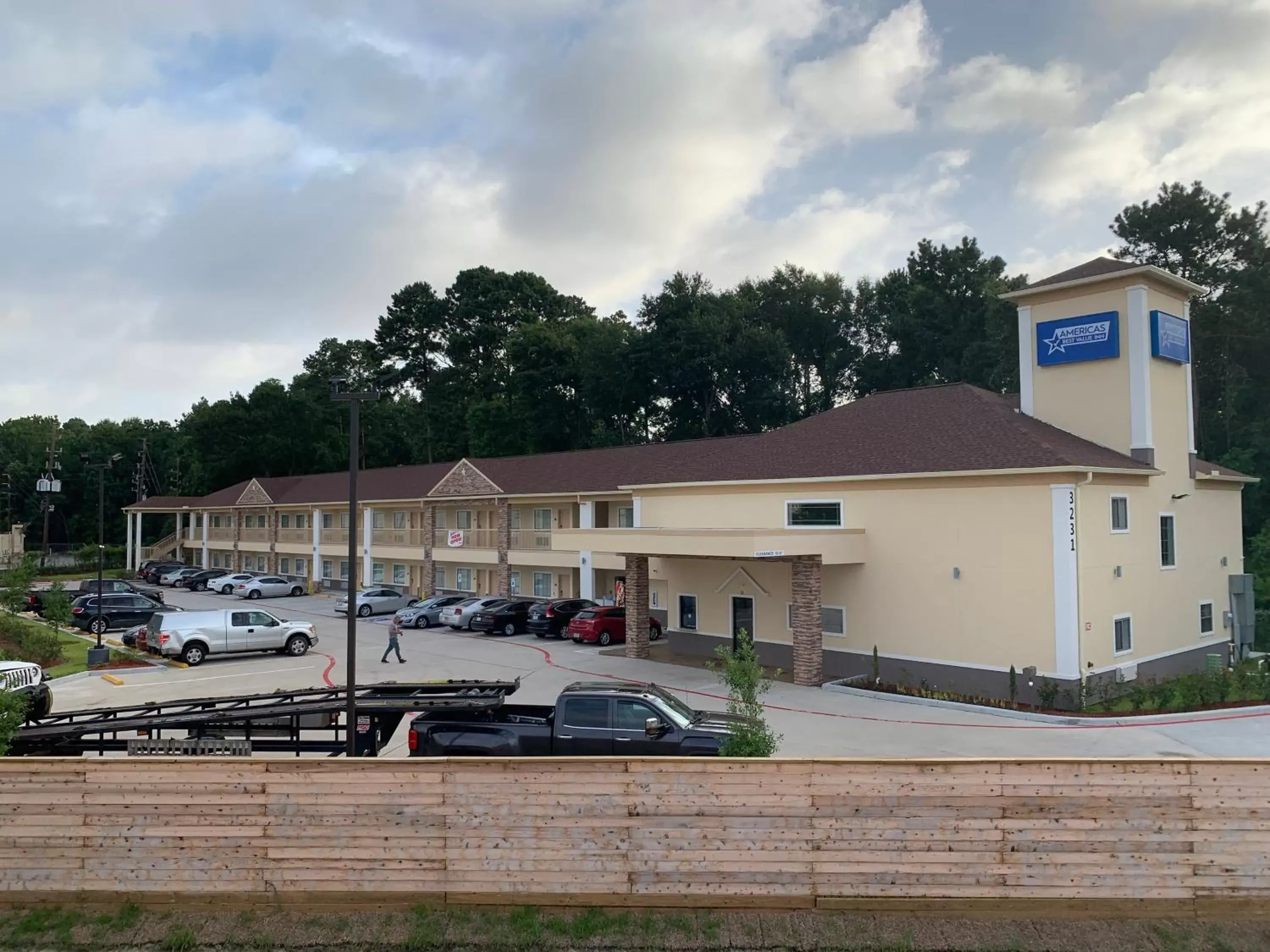 Property Building in Americas Best Value Inn- Aldine Westfield