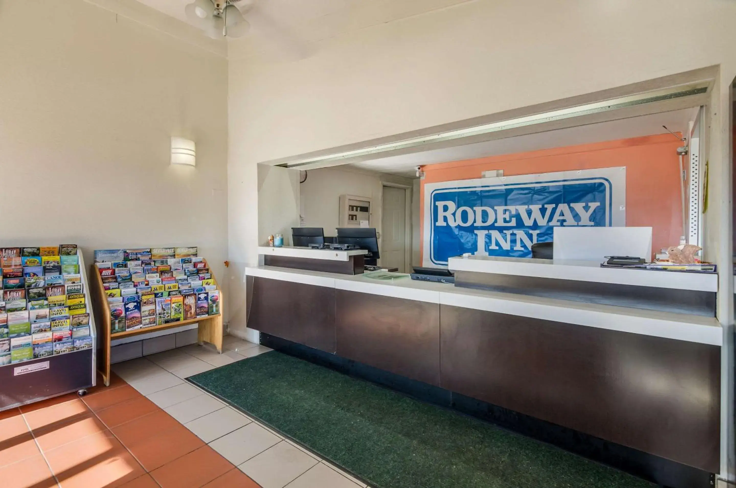 Lobby or reception, Lobby/Reception in Rodeway Inn