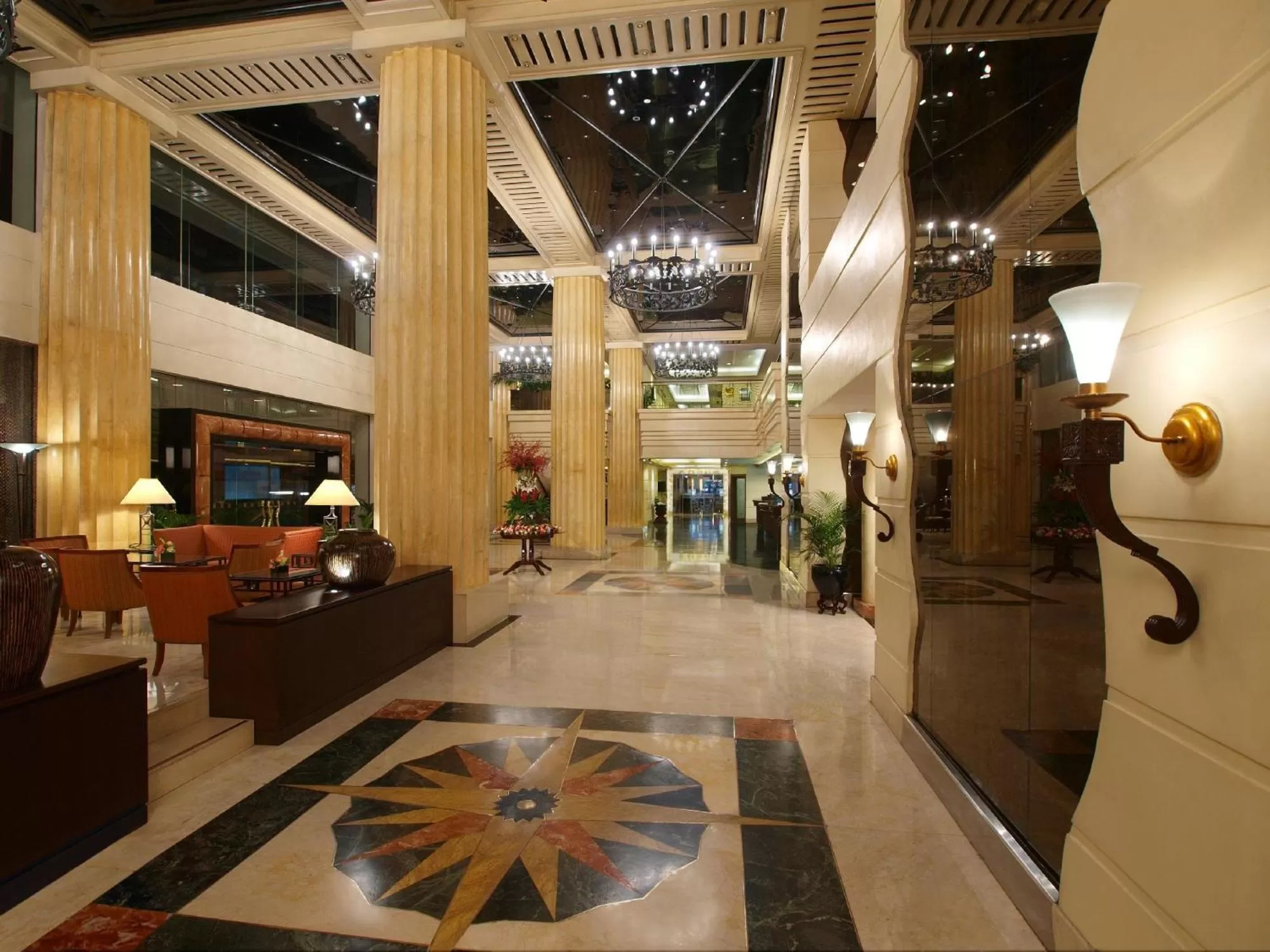 Lobby or reception in The Heritage Hotel Manila