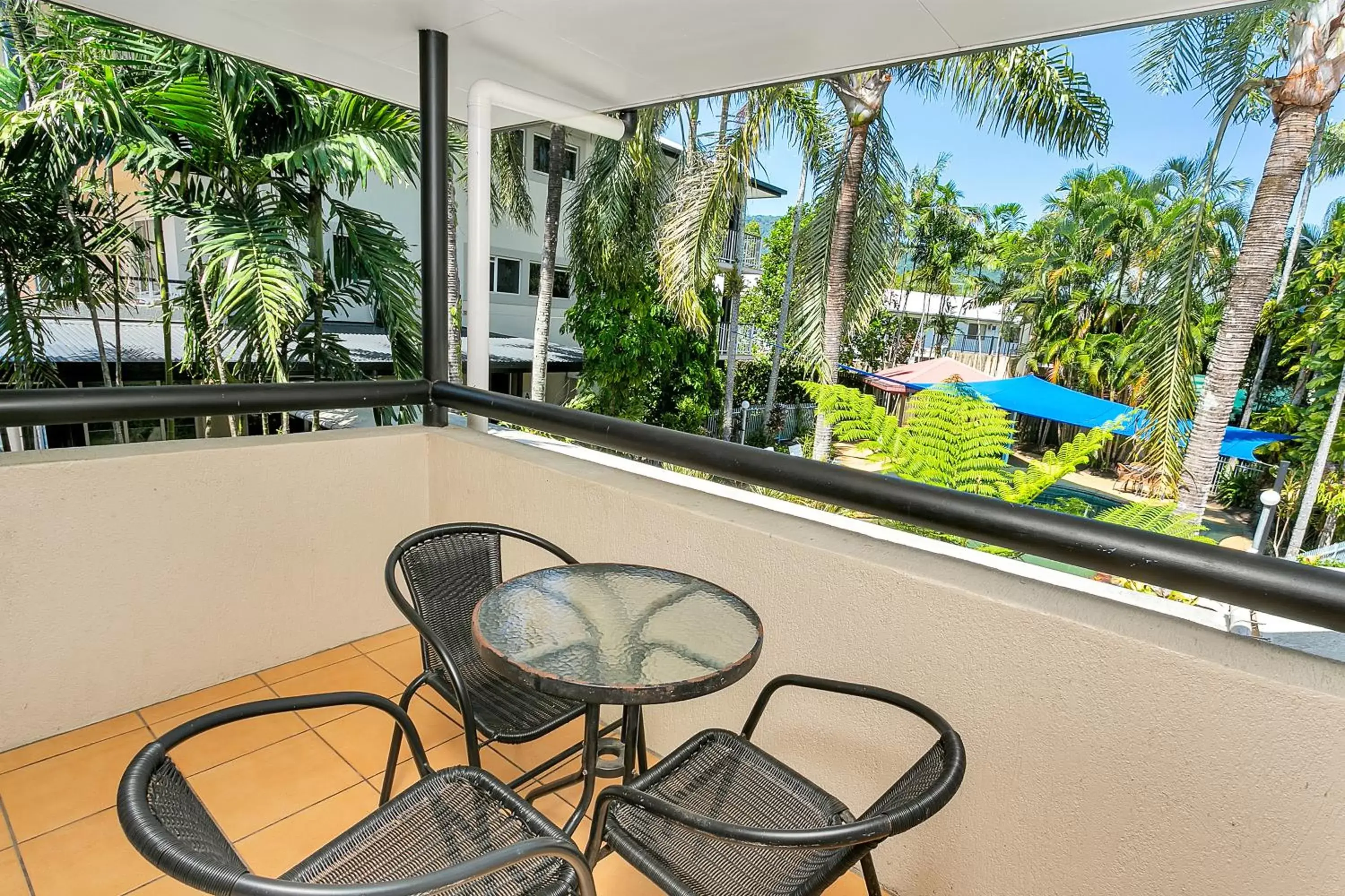 Balcony/Terrace in Cairns Reef Apartments & Motel