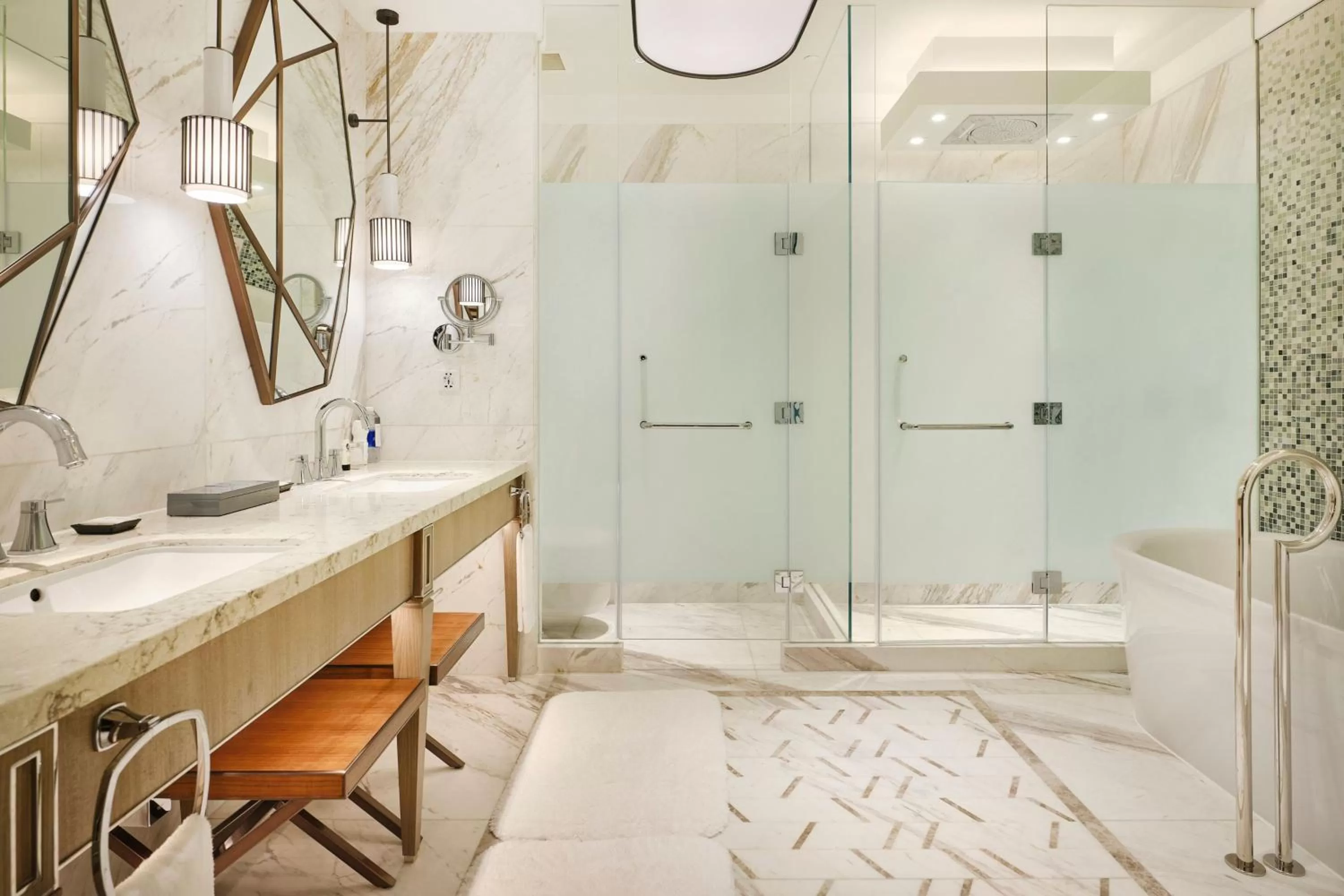 Bathroom in Sheraton Saigon Grand Opera Hotel