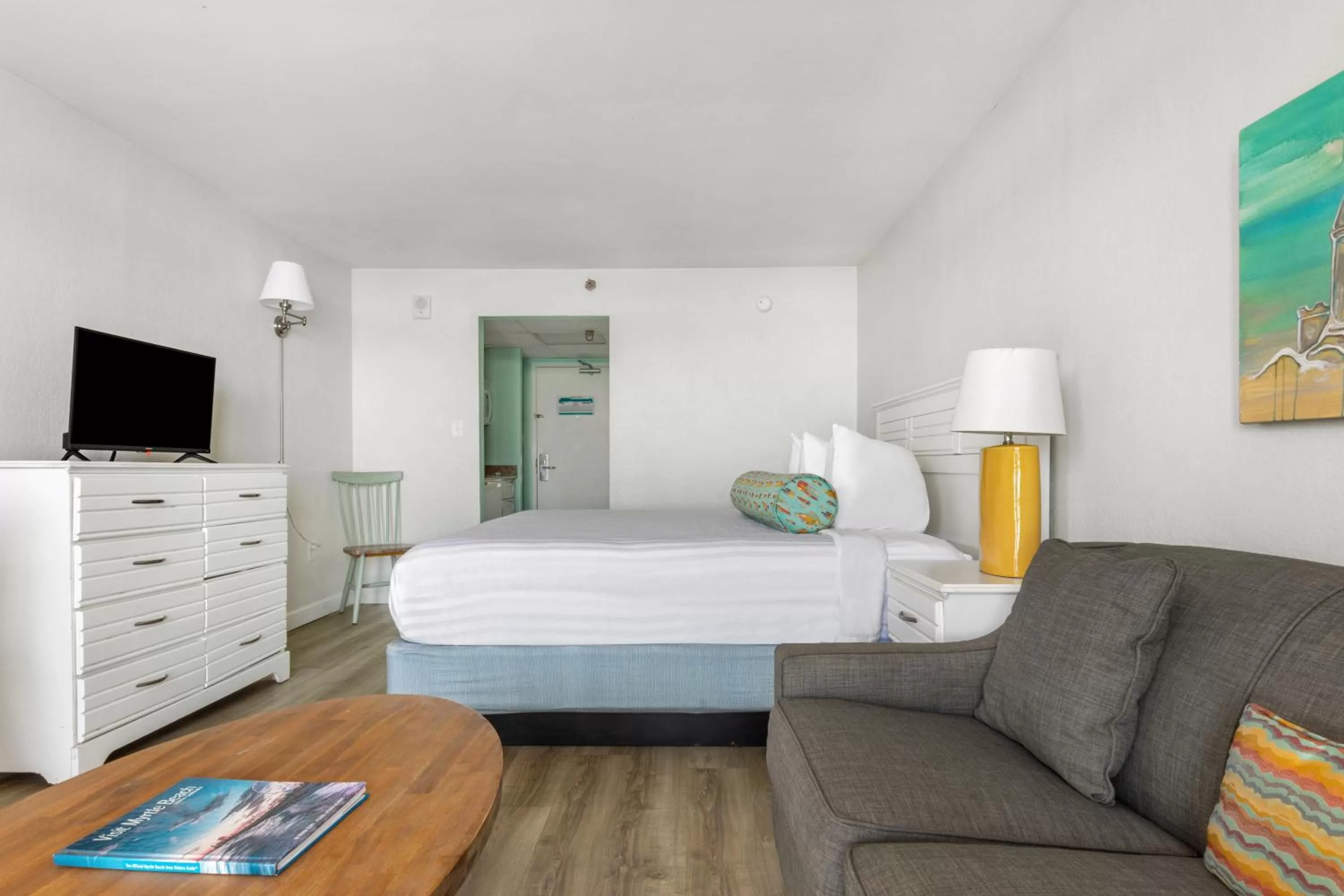 Bed in Sandcastle Oceanfront Resort South Beach