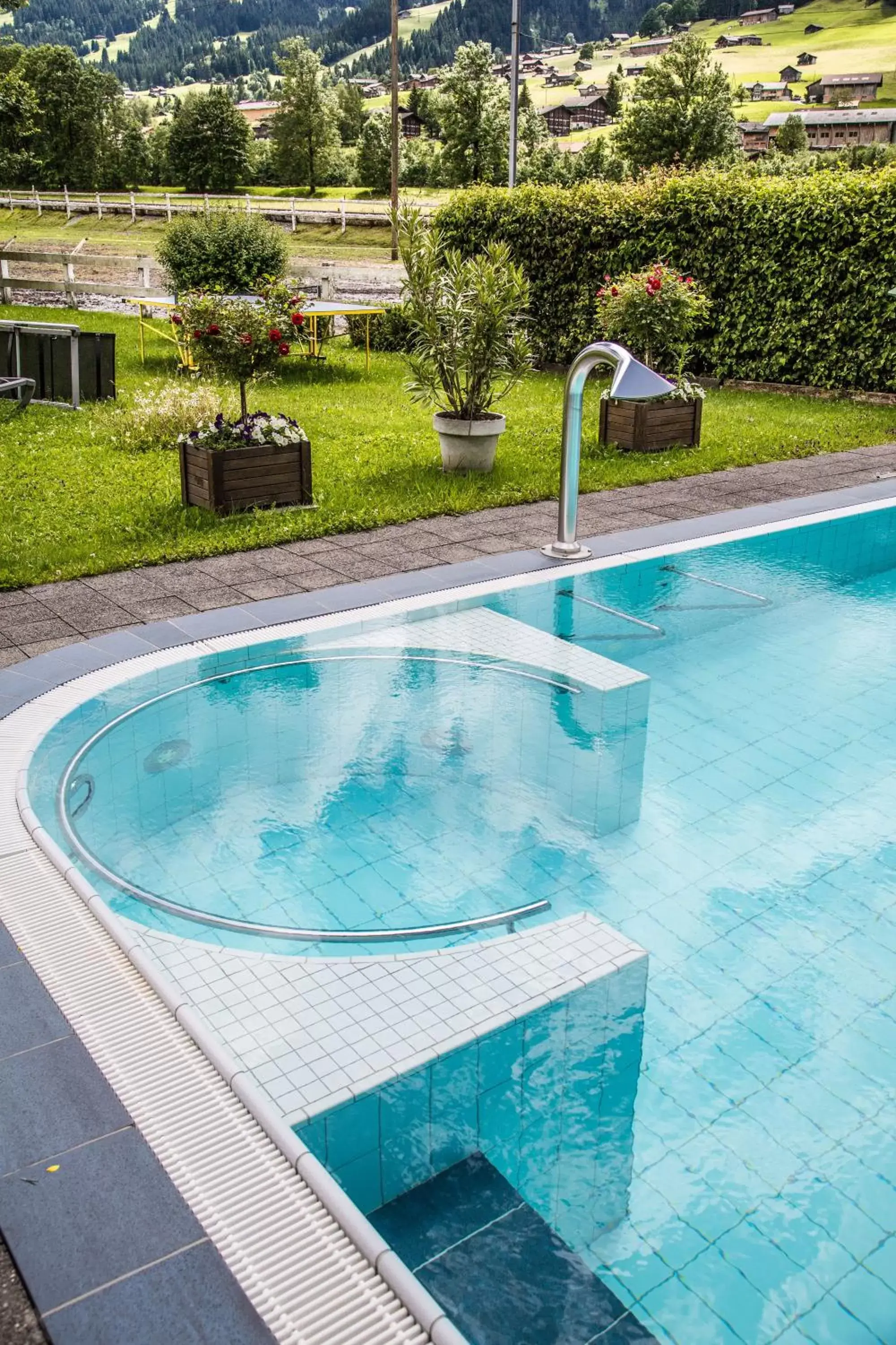 Swimming Pool in Hotel Simmenhof
