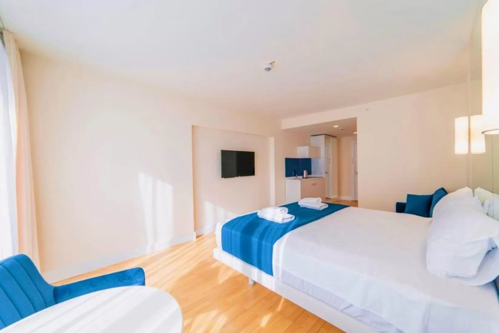 Bed in Special Apartments In Orbi City Batumi