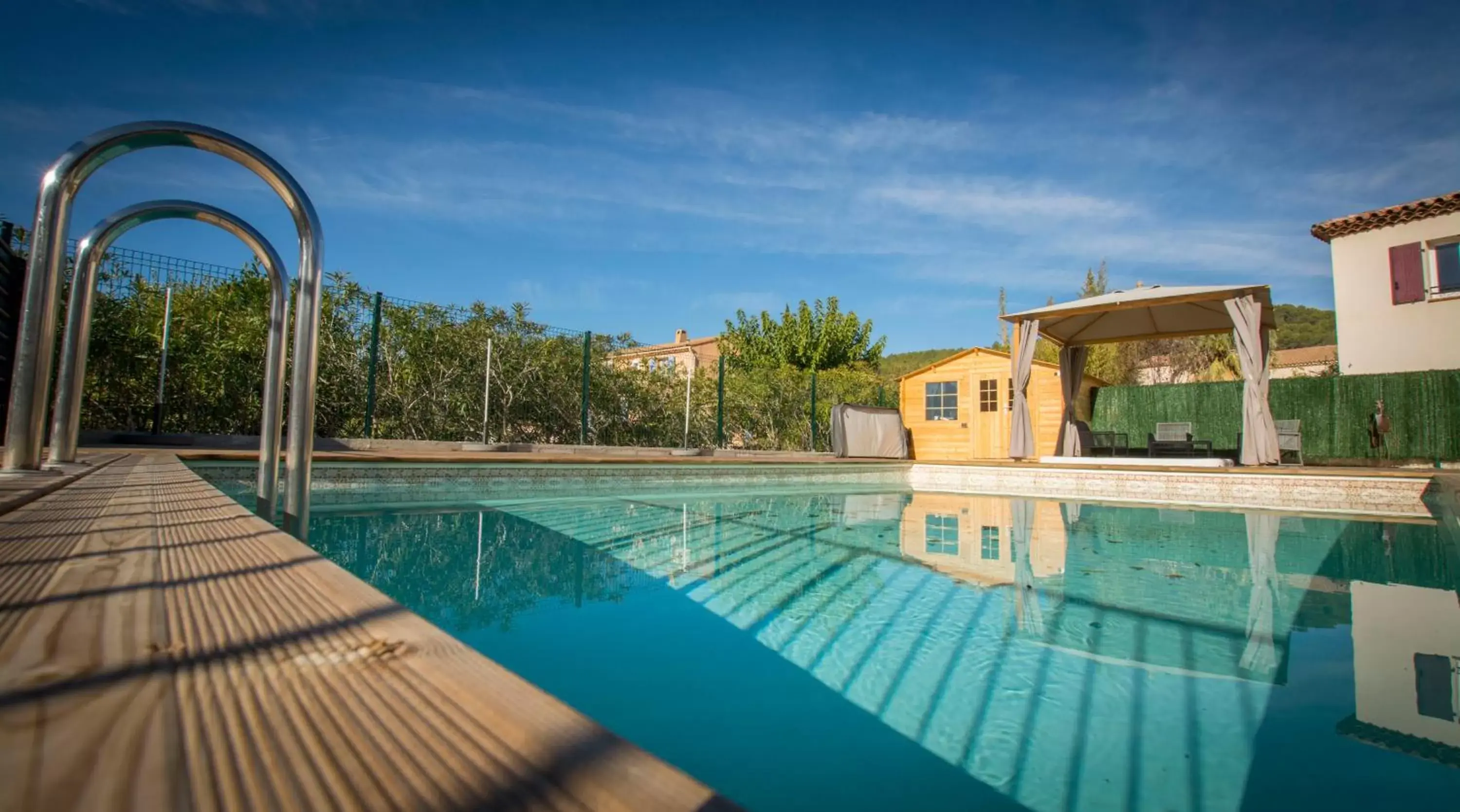 Pool view, Swimming Pool in Hotel Restaurant Le Castel Fleuri