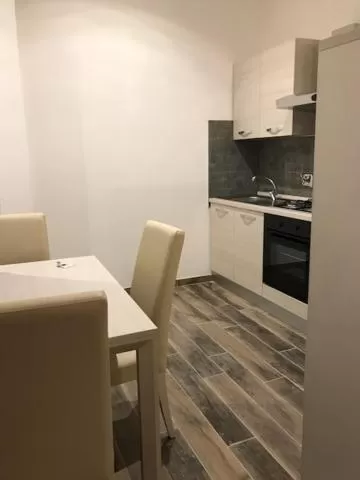 Kitchen/Kitchenette in B&B Fiera Maglo'