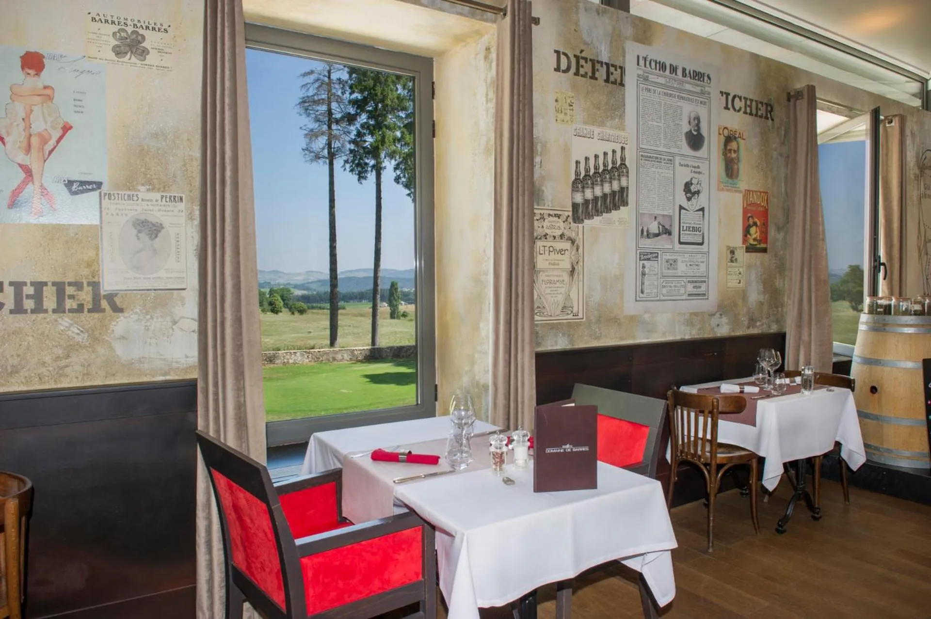 Restaurant/places to eat in Domaine De Barres
