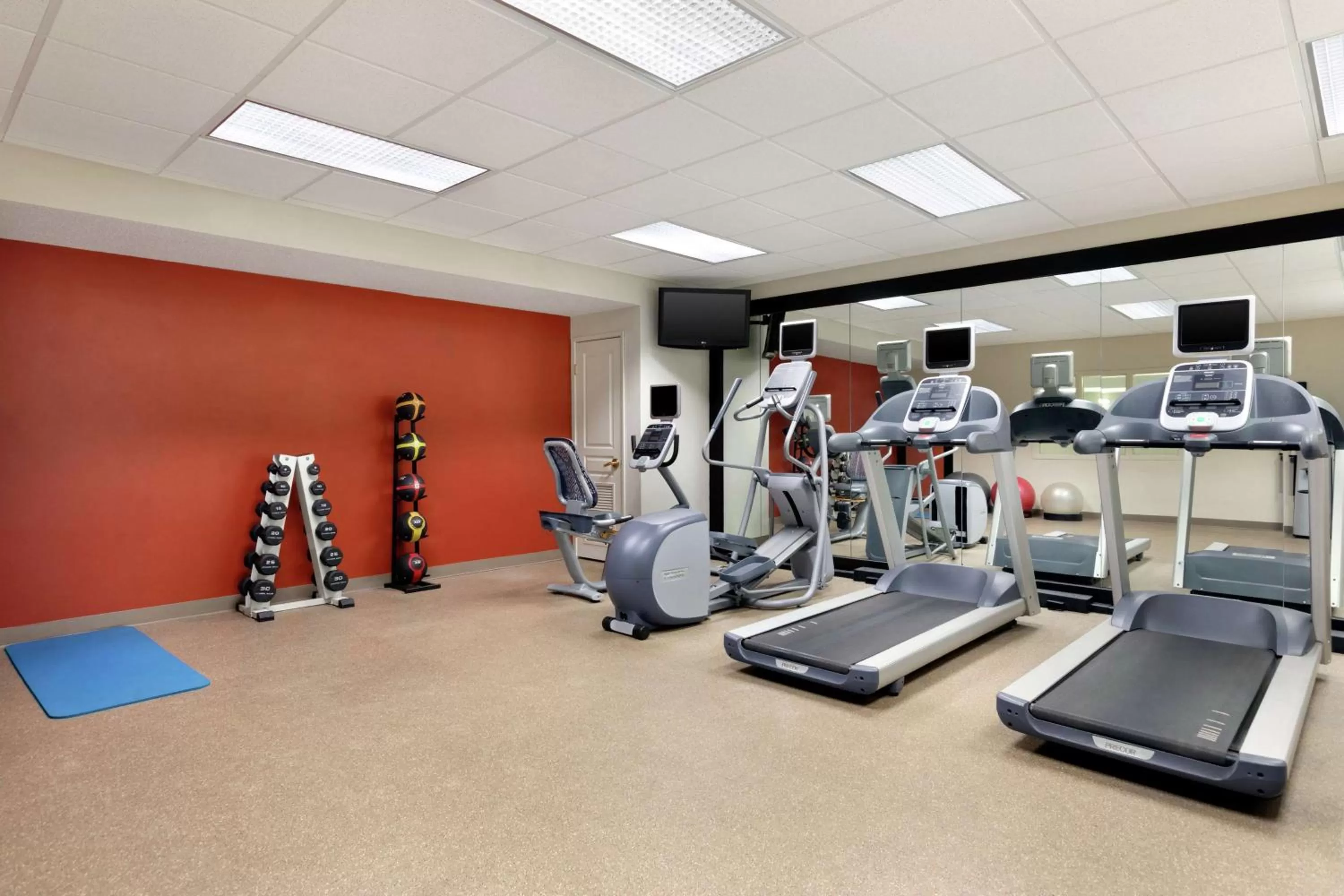 Fitness centre/facilities in Homewood Suites by Hilton Columbus-Dublin