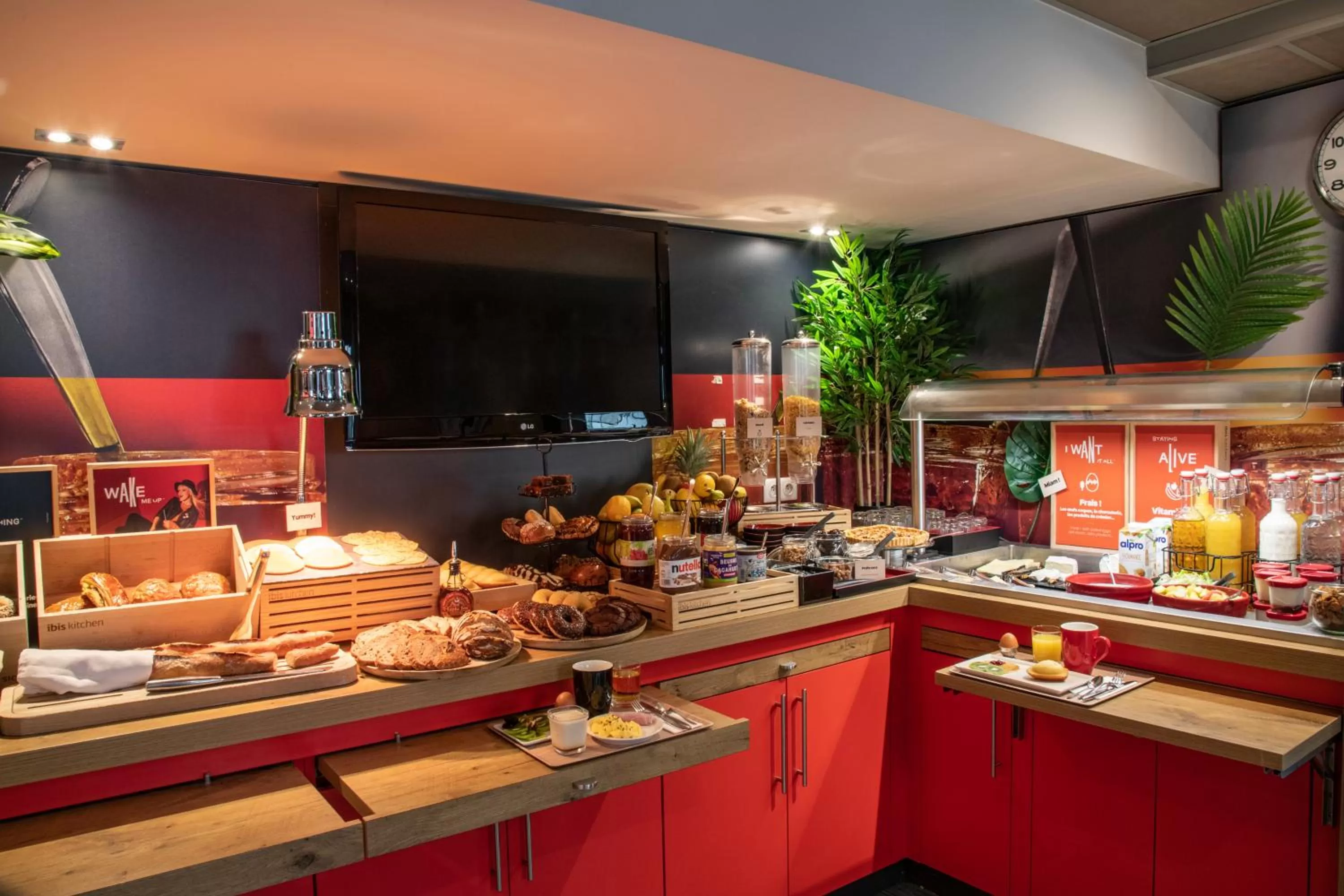 Breakfast in ibis Cannes Centre