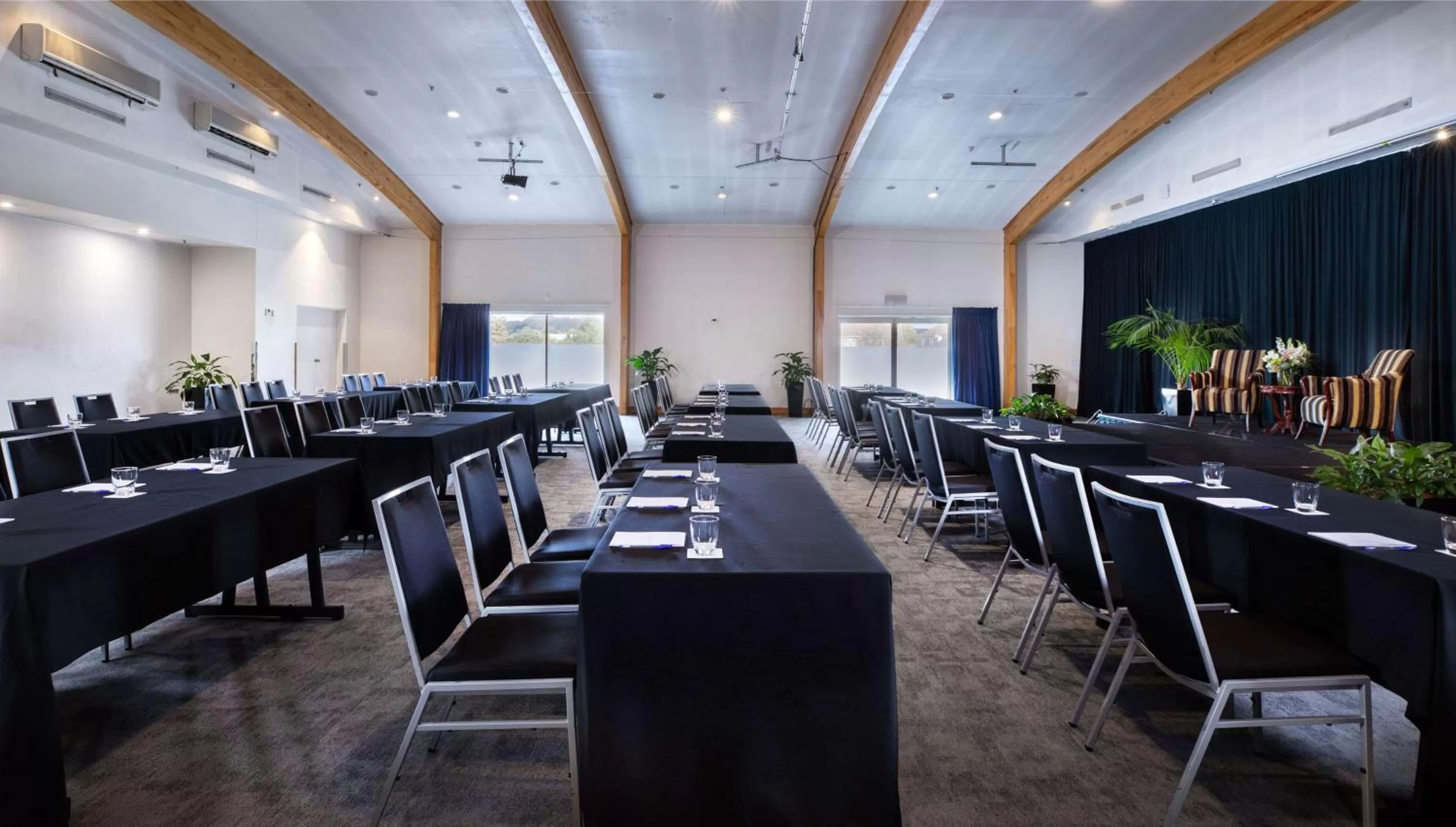 Banquet/Function facilities in Arawa Park Hotel, Independent Collection by EVT