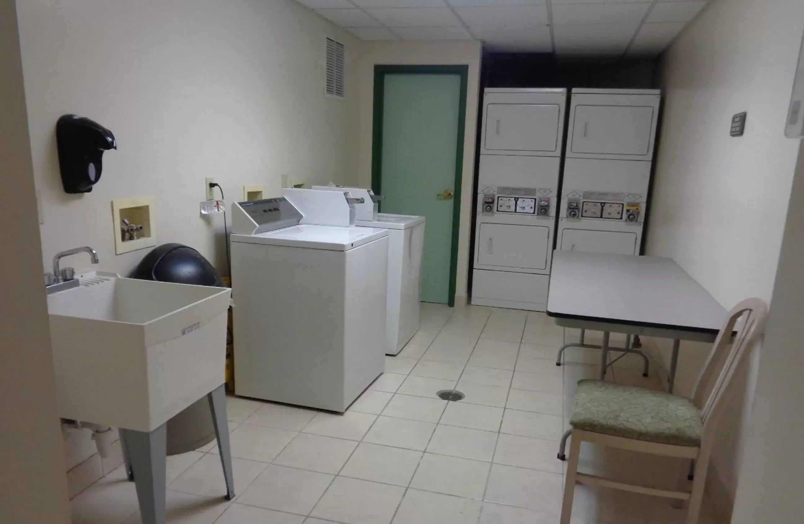 Other, Kitchen/Kitchenette in Allure Suites of Fort Myers