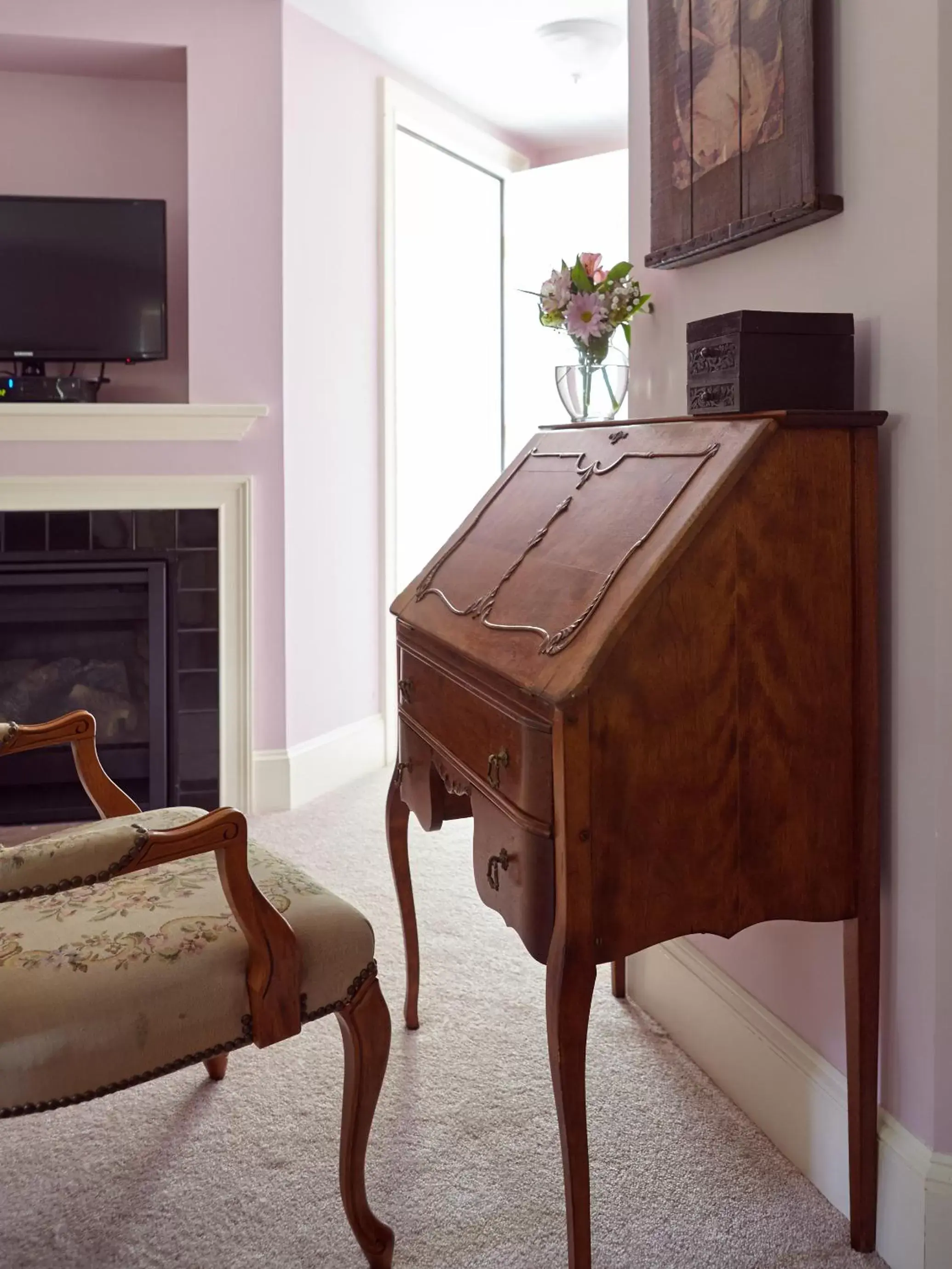 Decorative detail, TV/Entertainment Center in Adair Country Inn & Restaurant