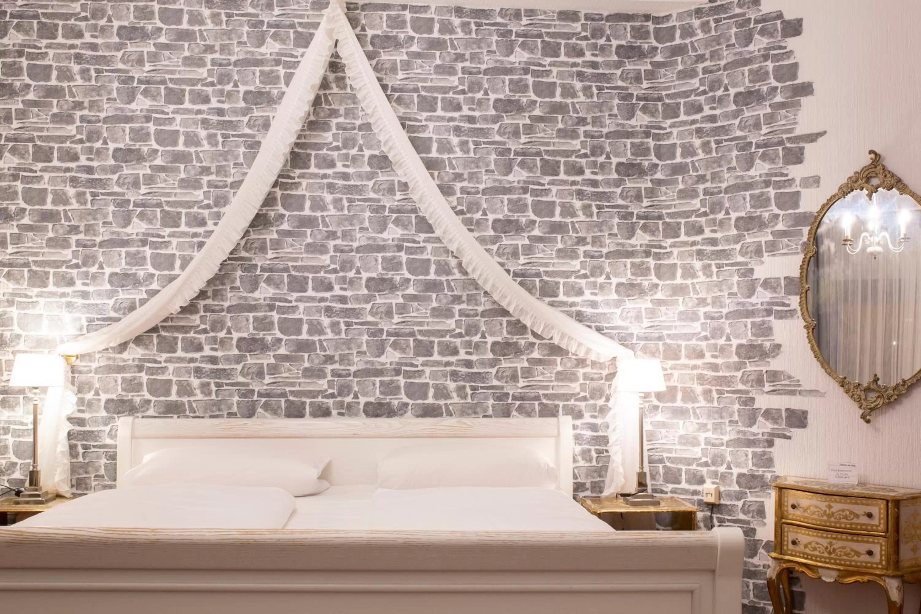 Bed in Hotel Berliner Hof