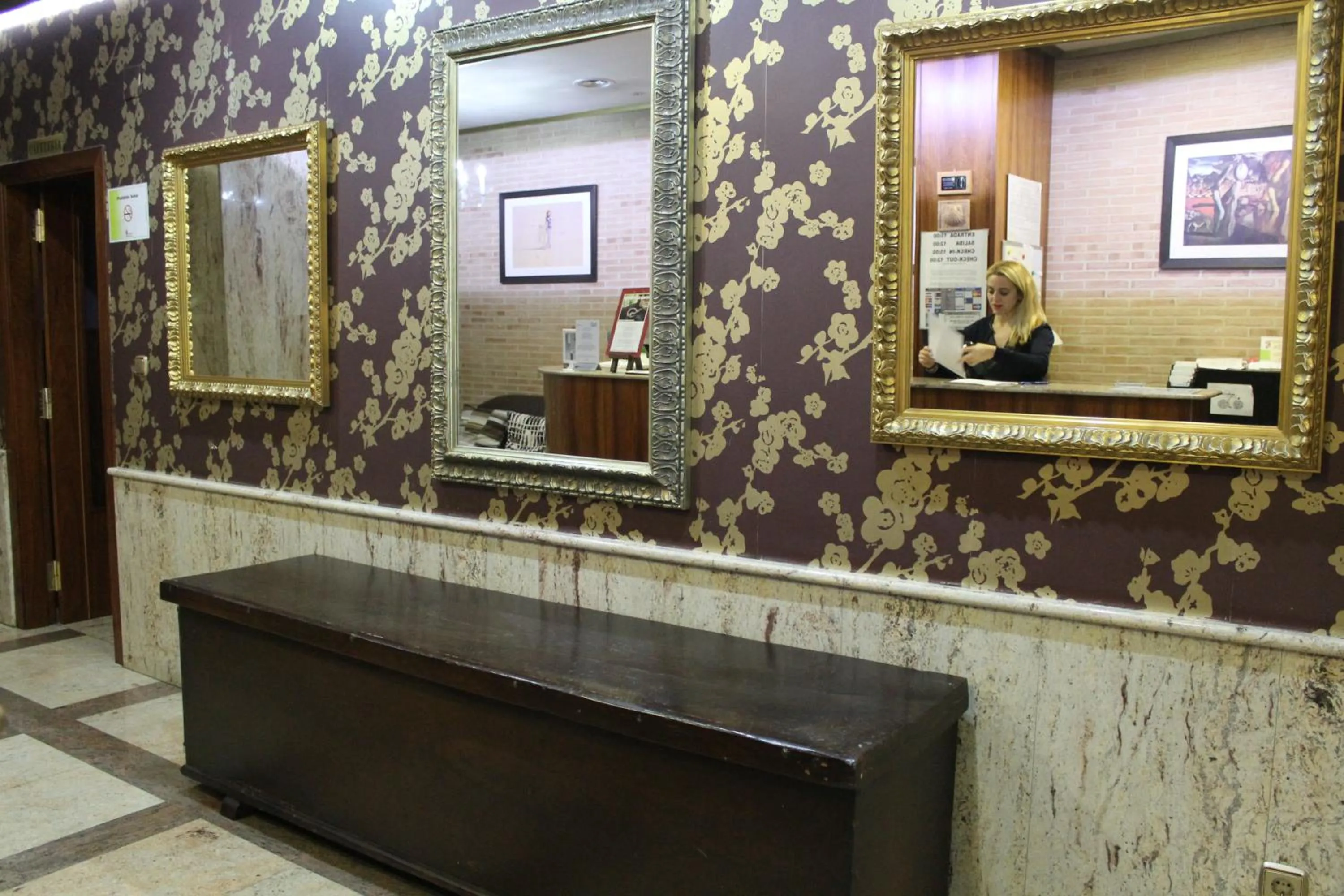 Lobby or reception in Hotel El Castillo