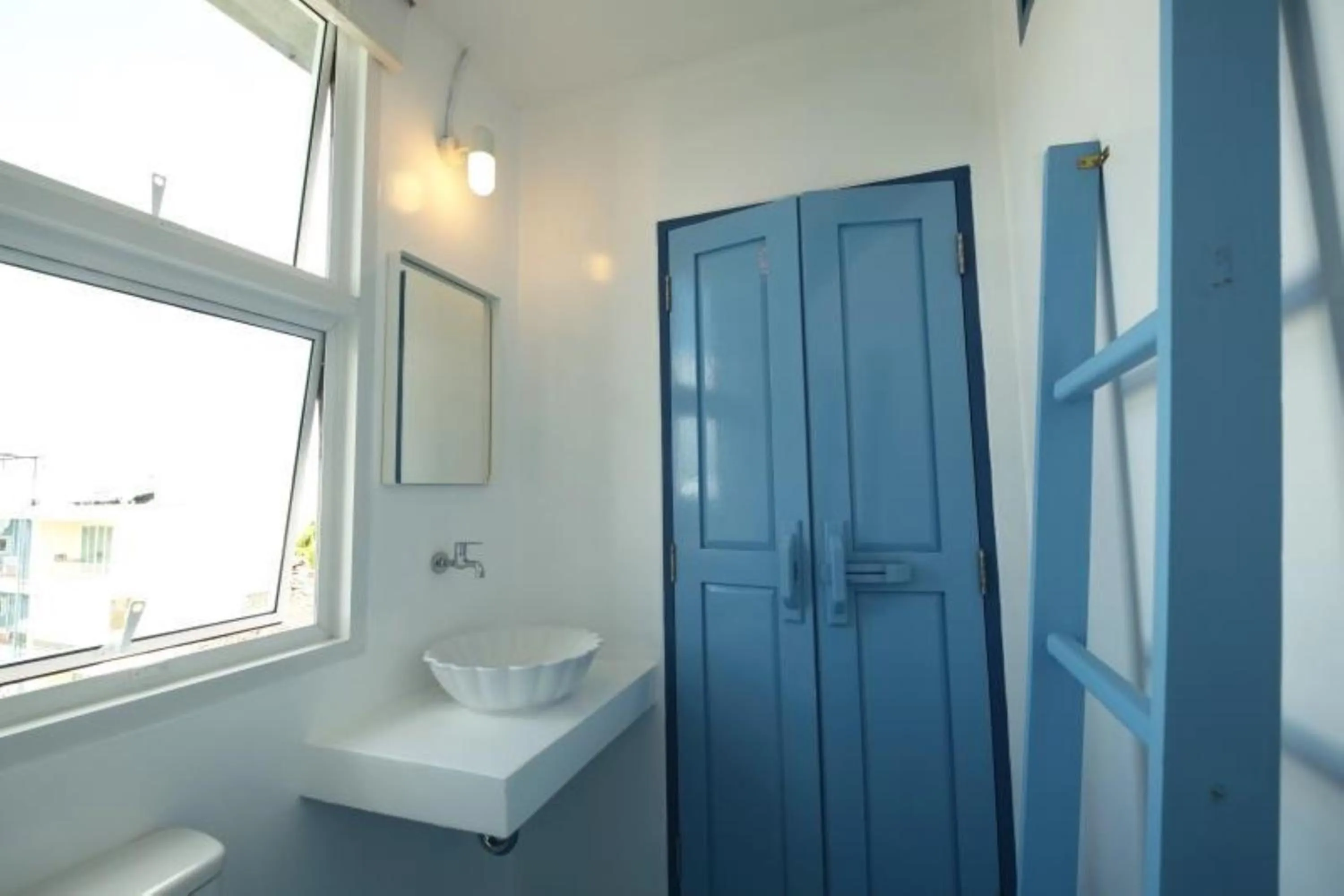 Bathroom in Chanchalay Hip Hostel SHA Extra Plus