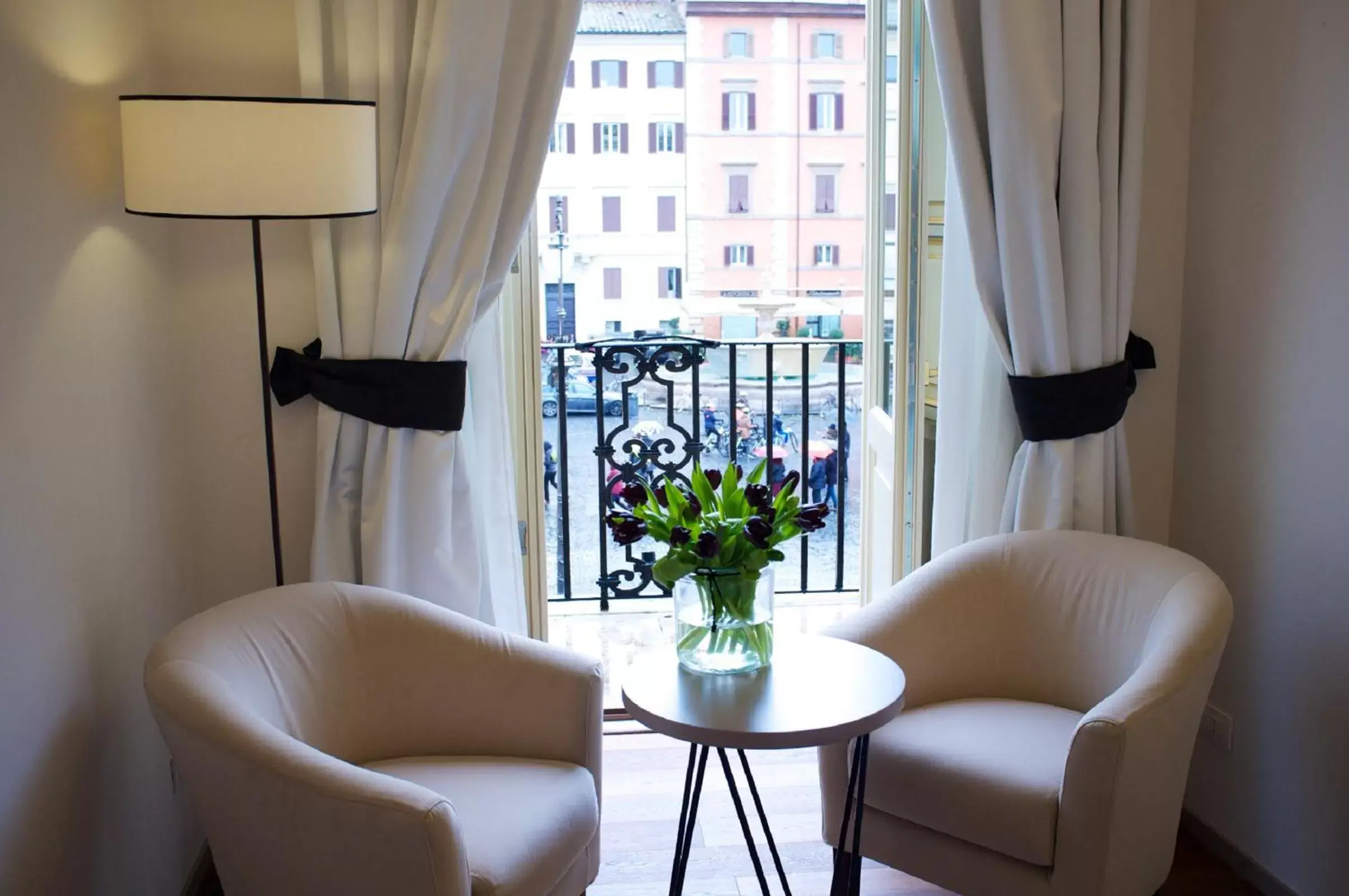 Balcony/Terrace, Seating Area in Piazza Farnese Luxury Suites